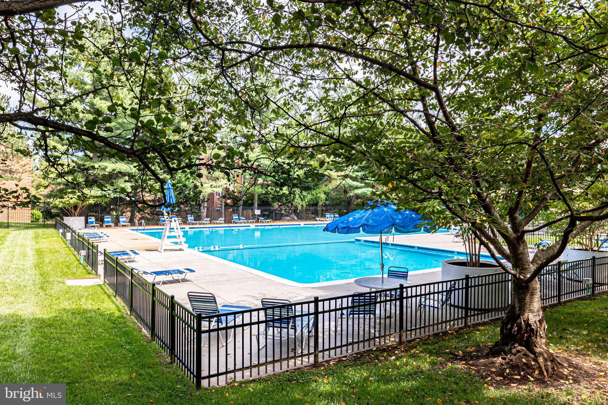 WOODLAKE TOWERS - Residential