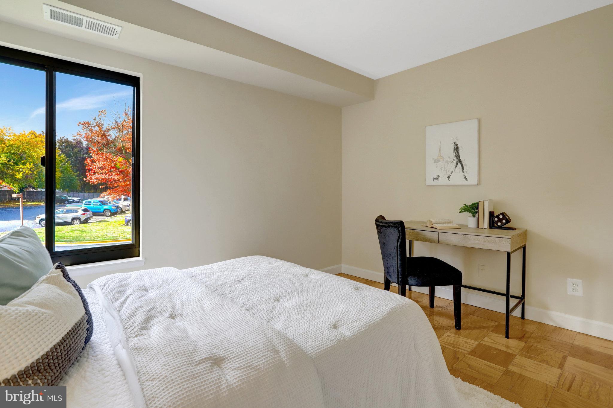 WOODLAKE TOWERS - Residential