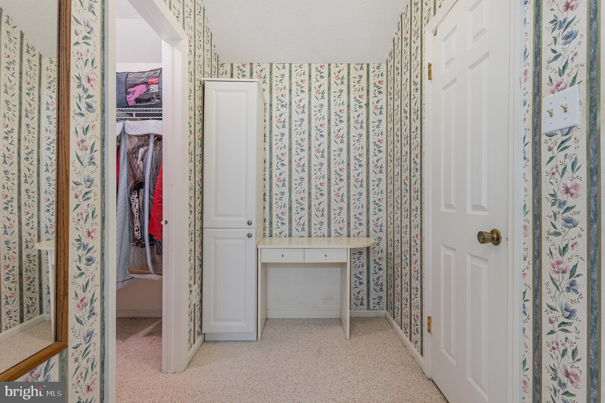 MINNIEVILLE MANOR - Residential