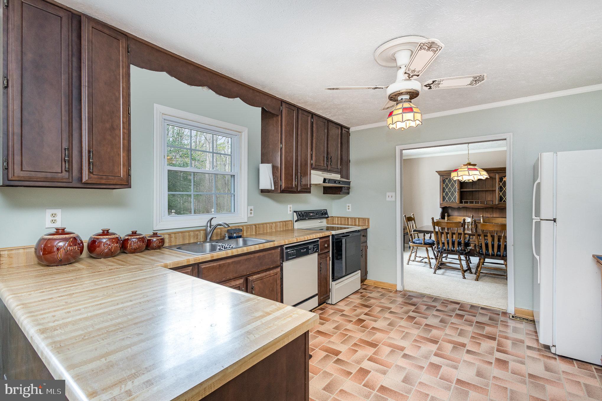 MINNIEVILLE MANOR - Residential