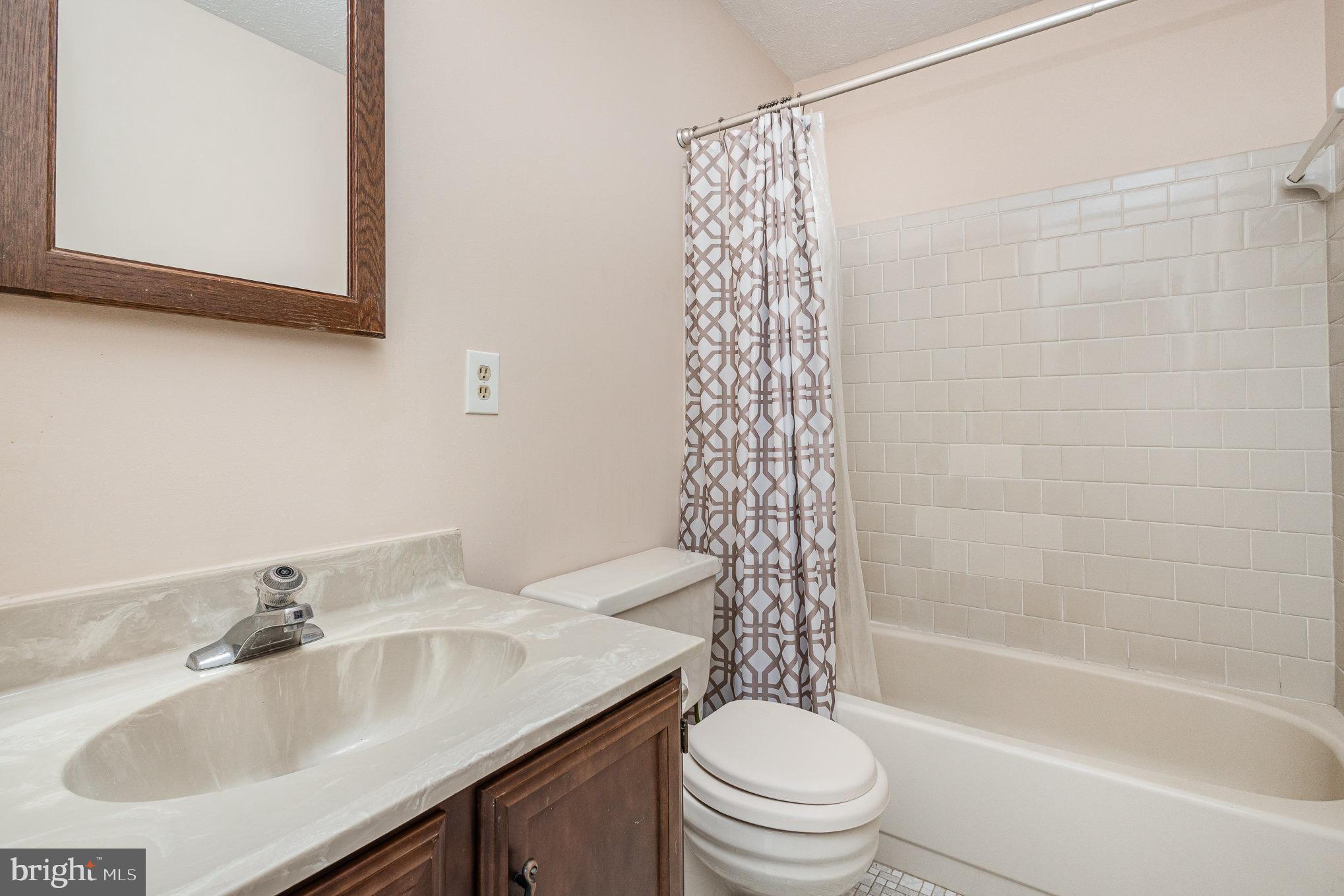 MINNIEVILLE MANOR - Residential