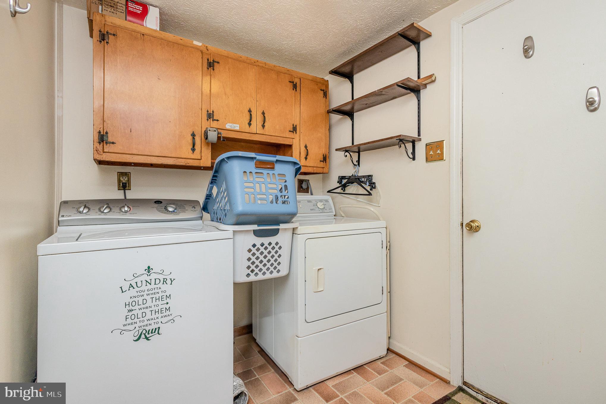 MINNIEVILLE MANOR - Residential