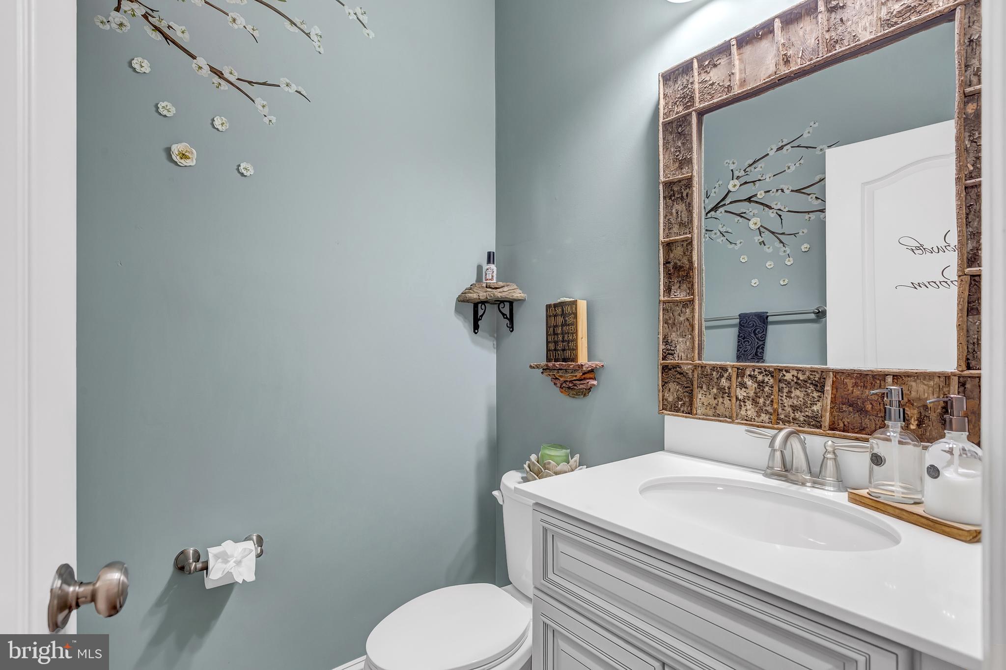 LAKE SHORE - Residential