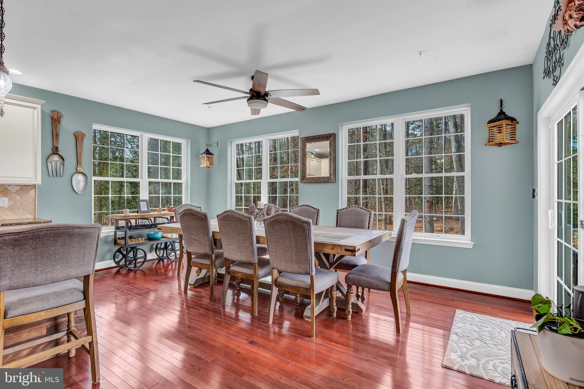 LAKE SHORE - Residential