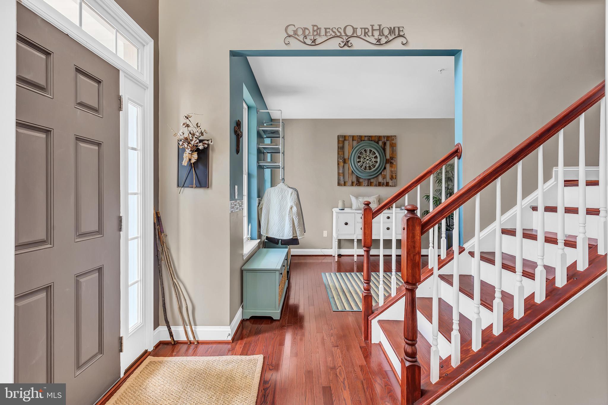 LAKE SHORE - Residential