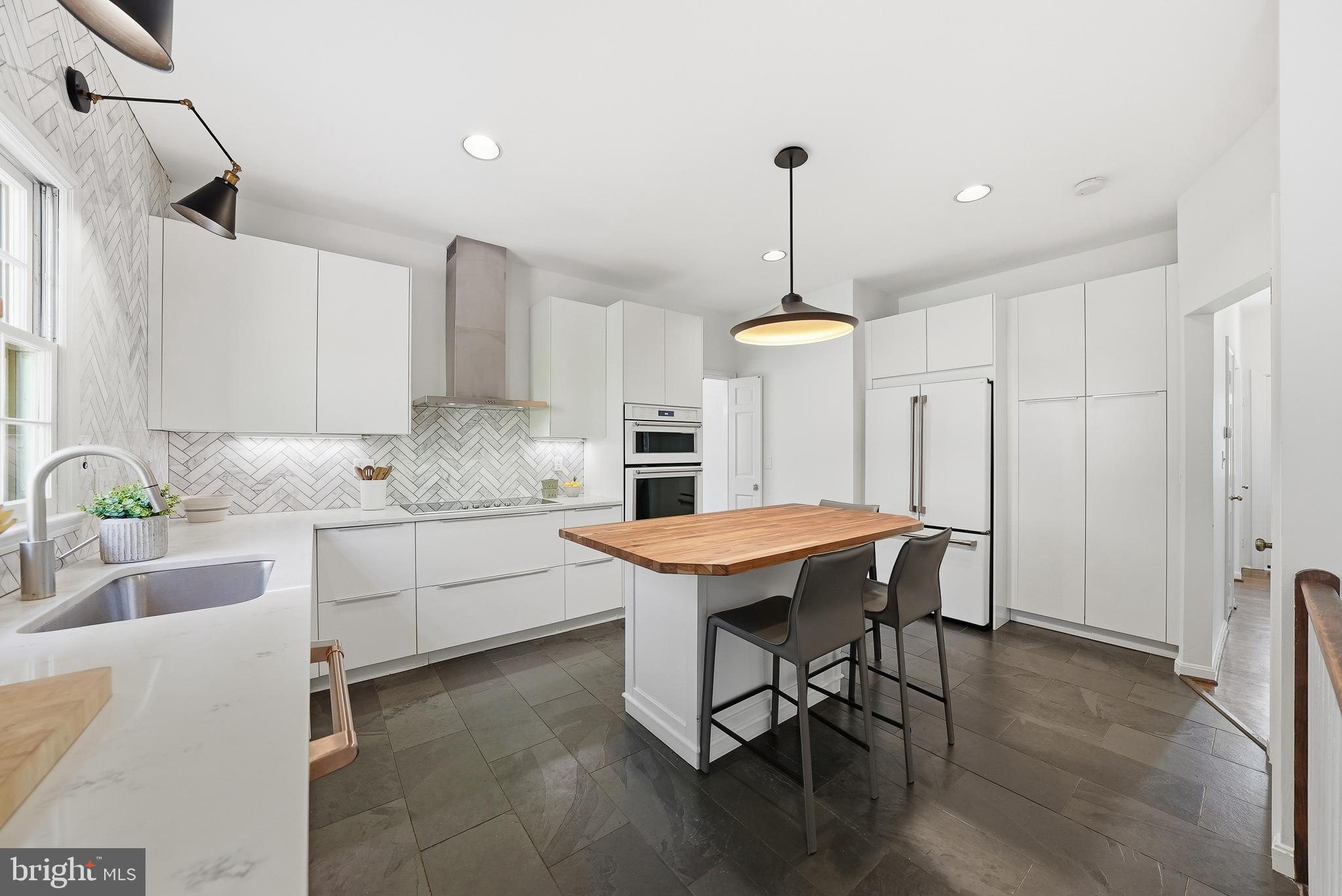 SCOTTS RUN - Residential