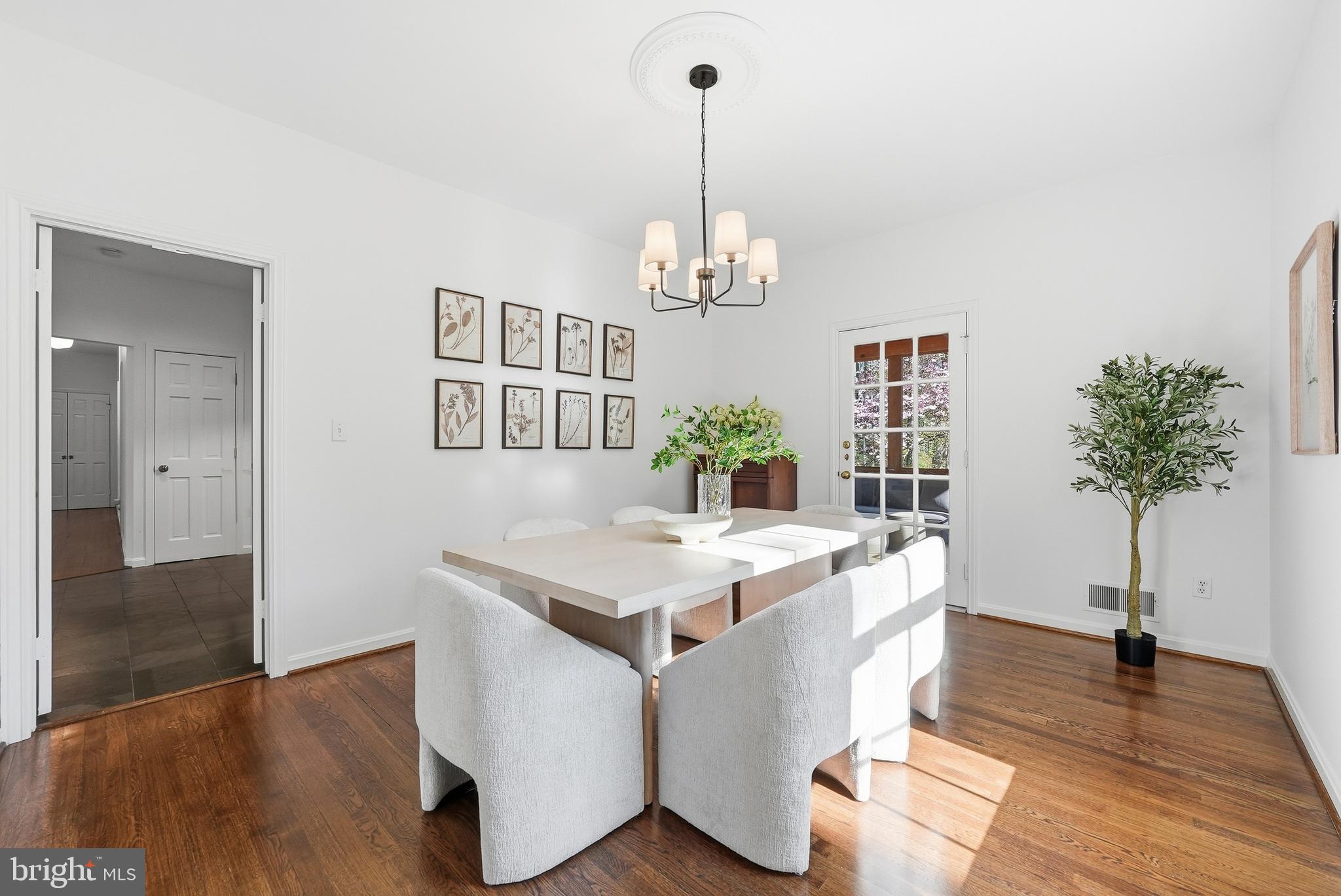 SCOTTS RUN - Residential