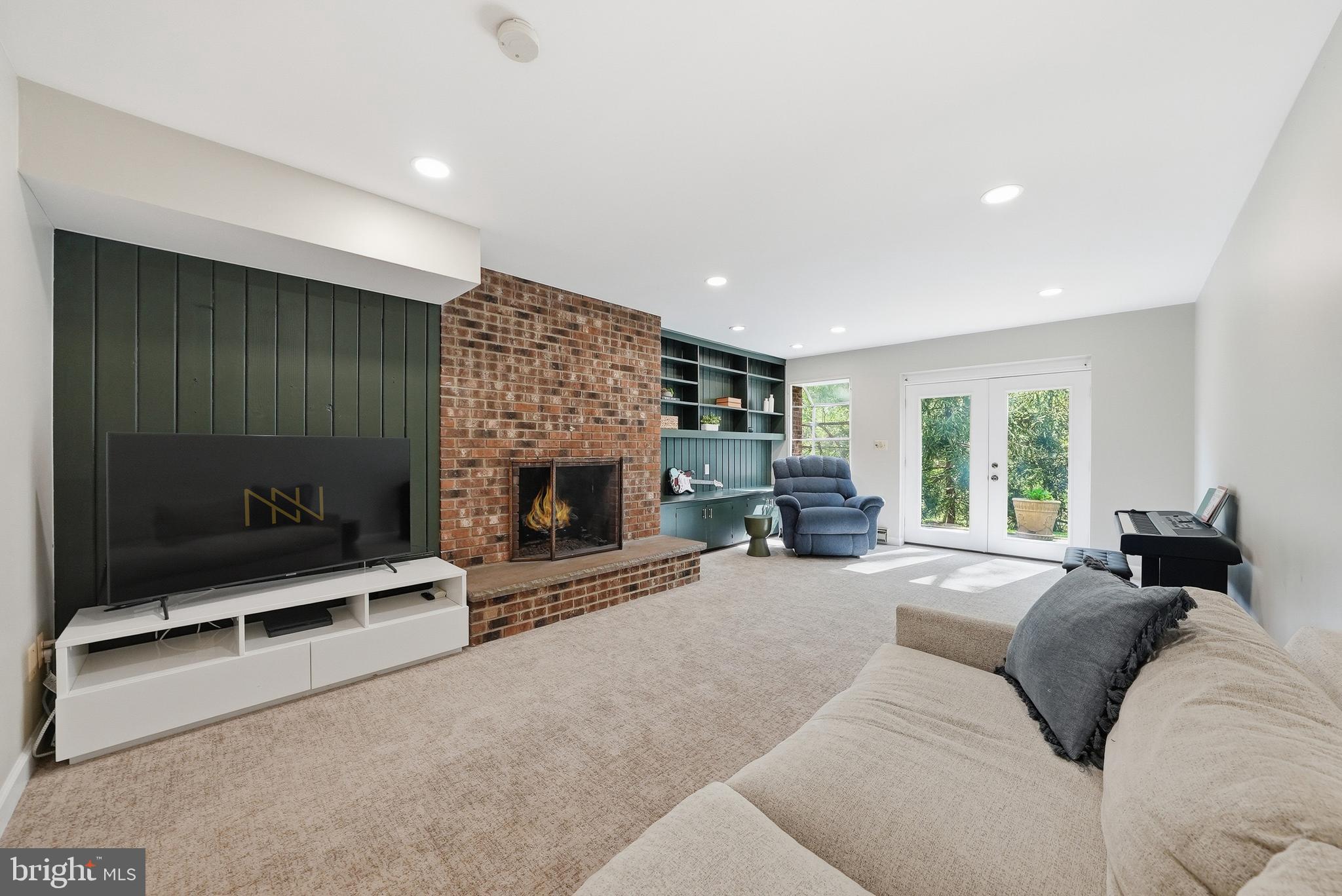 SCOTTS RUN - Residential