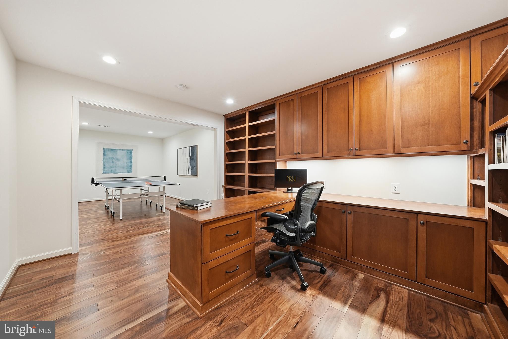 SCOTTS RUN - Residential