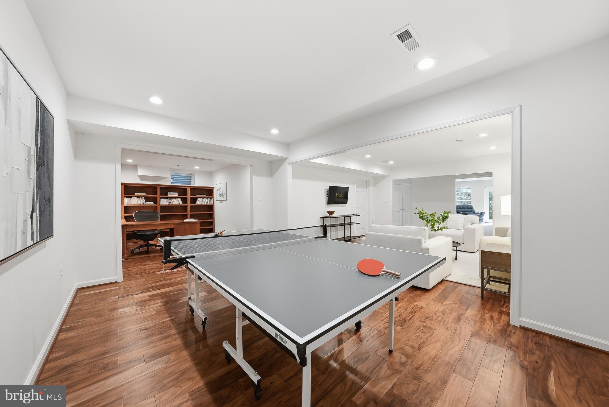 SCOTTS RUN - Residential