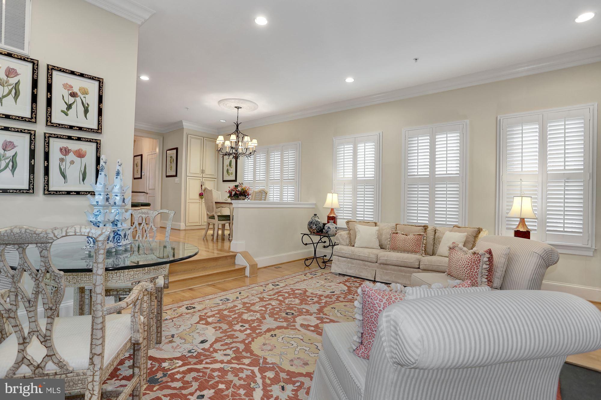 CHATHAM SQUARE - Residential