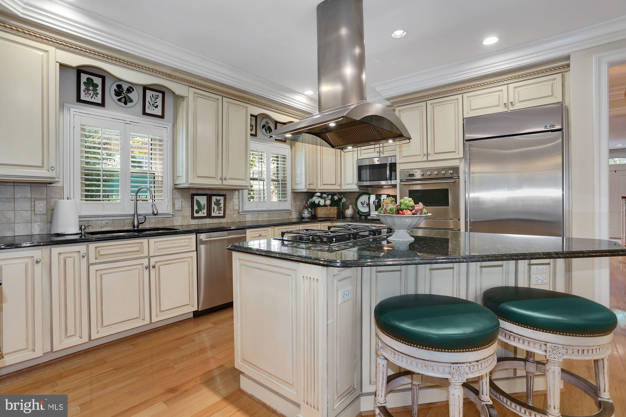 CHATHAM SQUARE - Residential