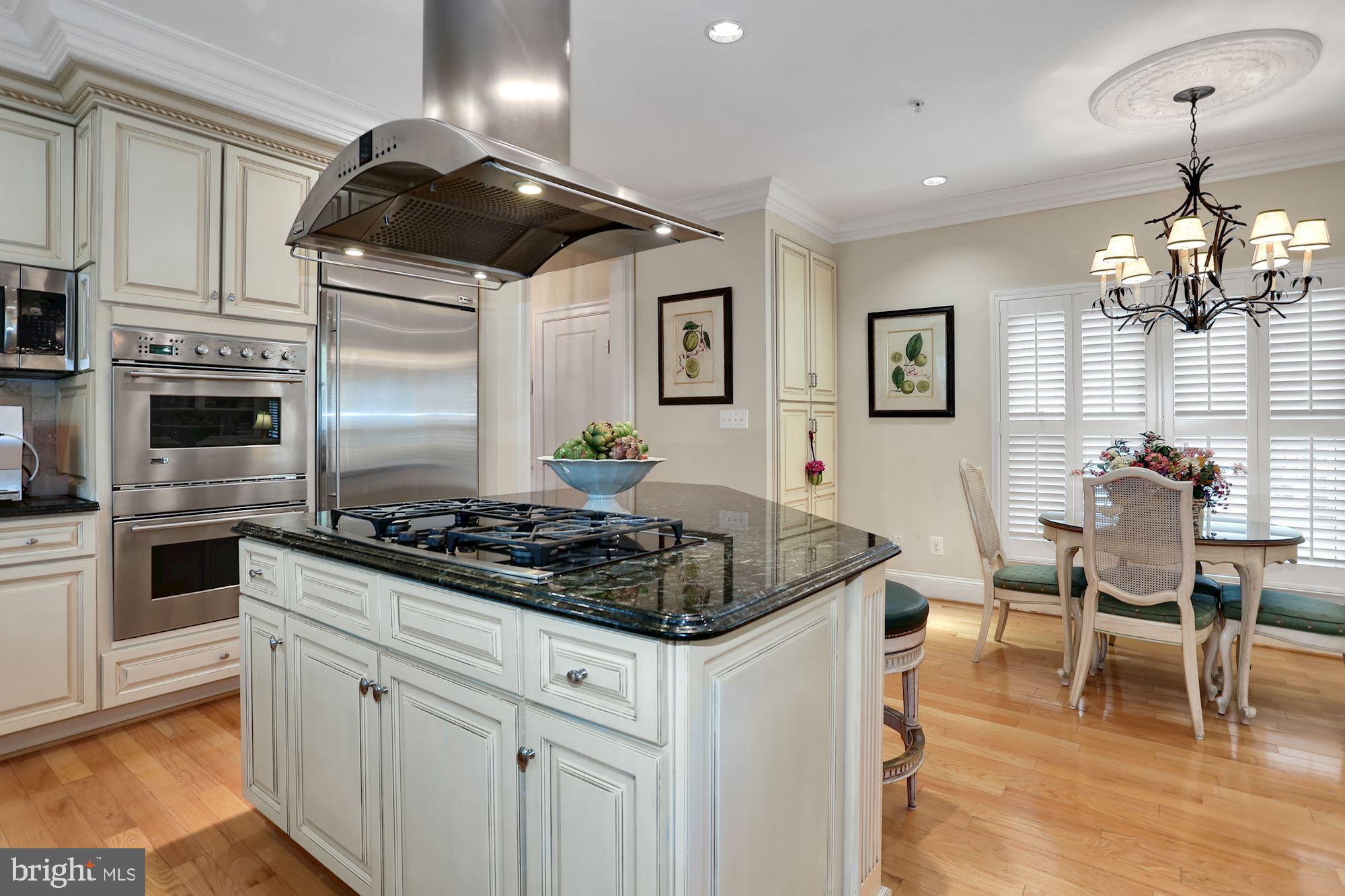 CHATHAM SQUARE - Residential