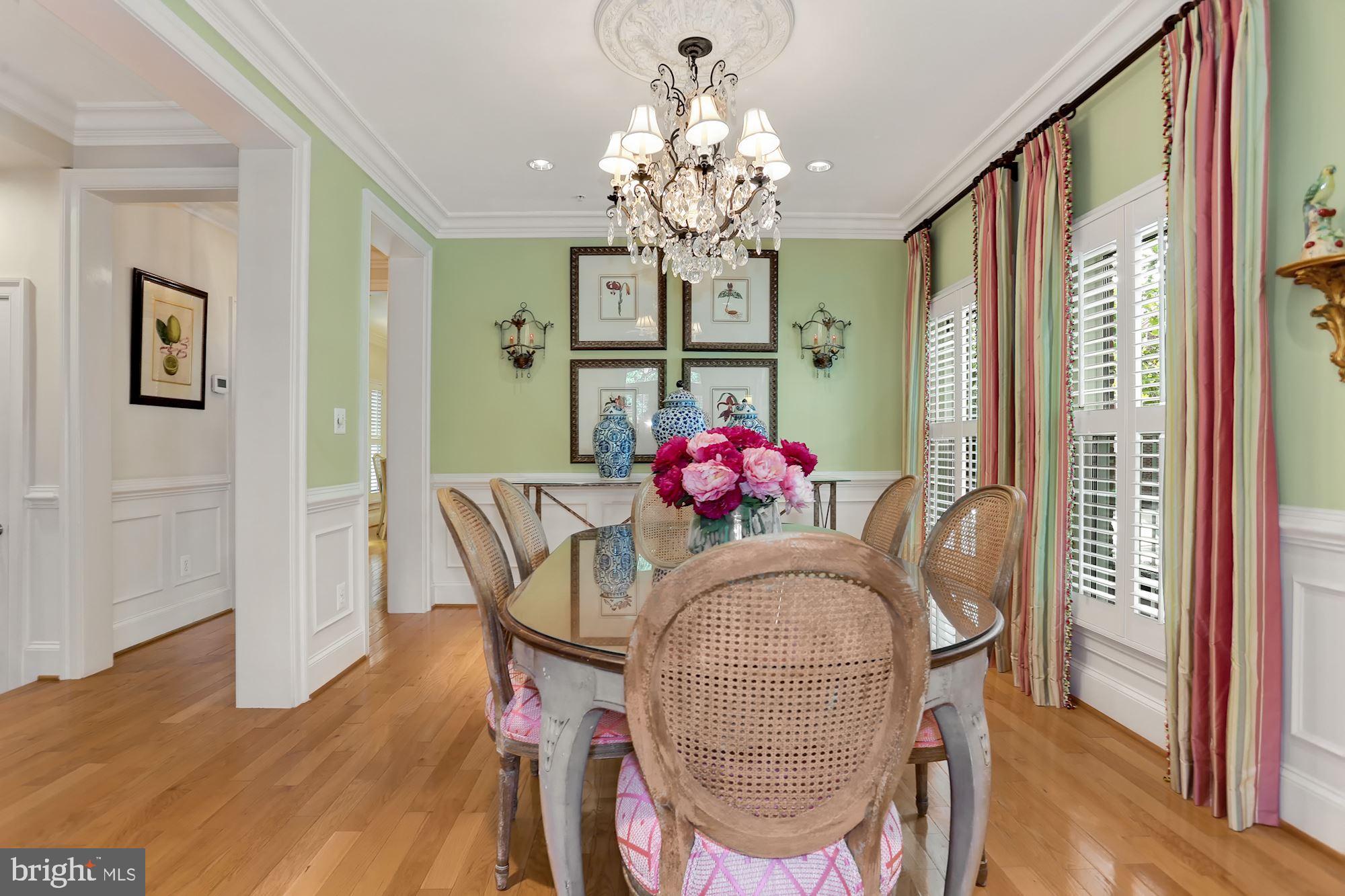 CHATHAM SQUARE - Residential