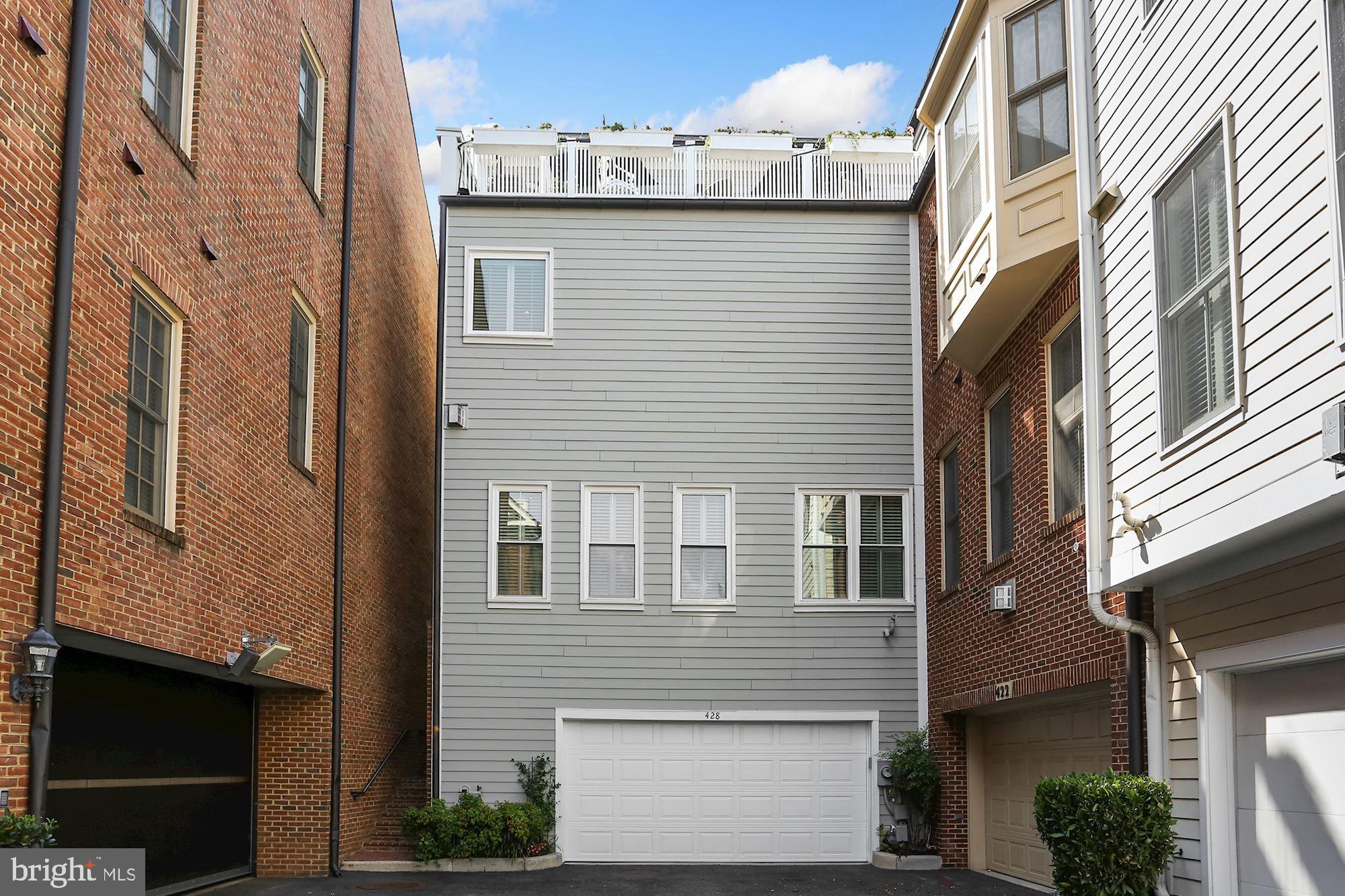 CHATHAM SQUARE - Residential