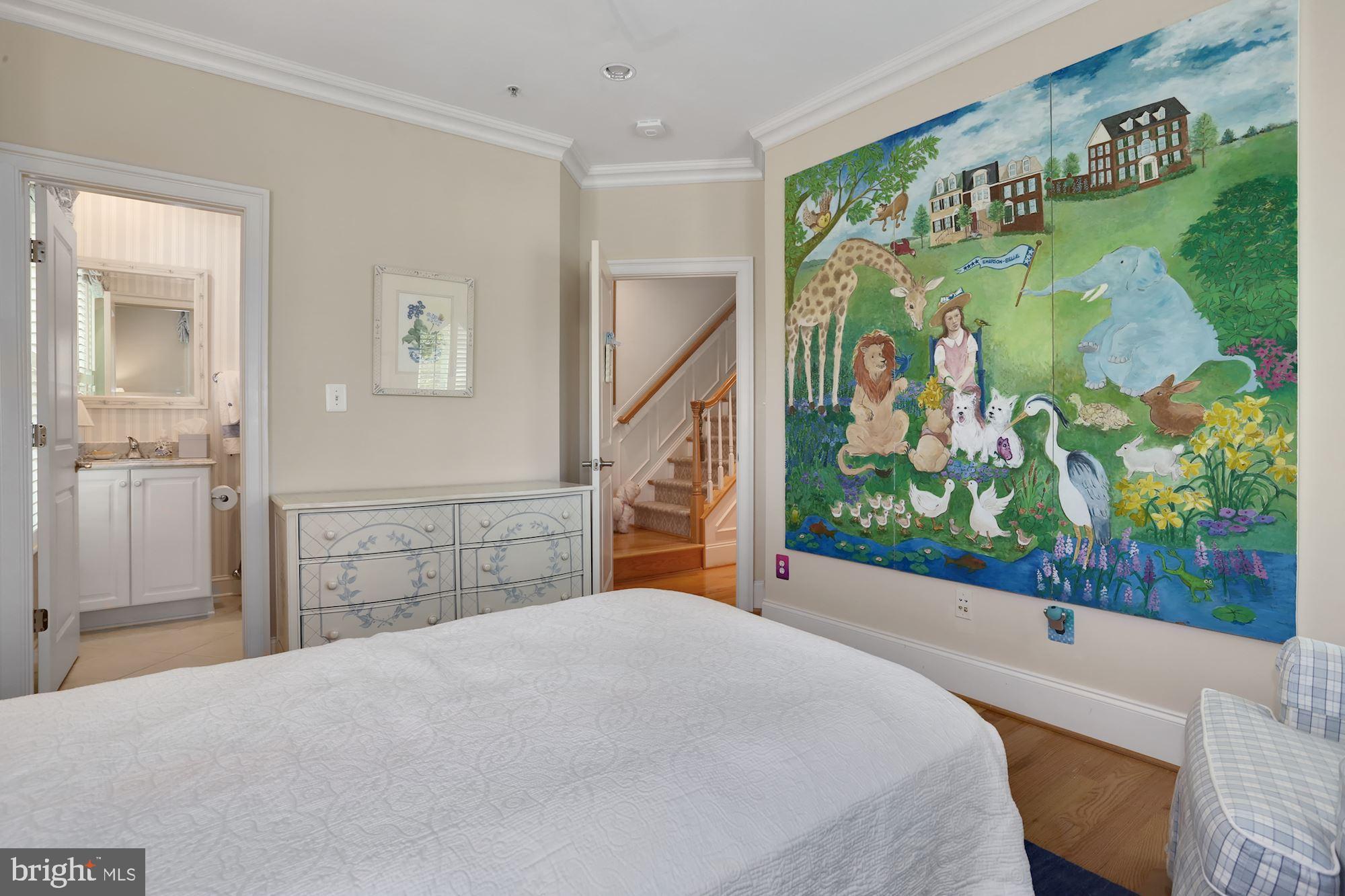 CHATHAM SQUARE - Residential