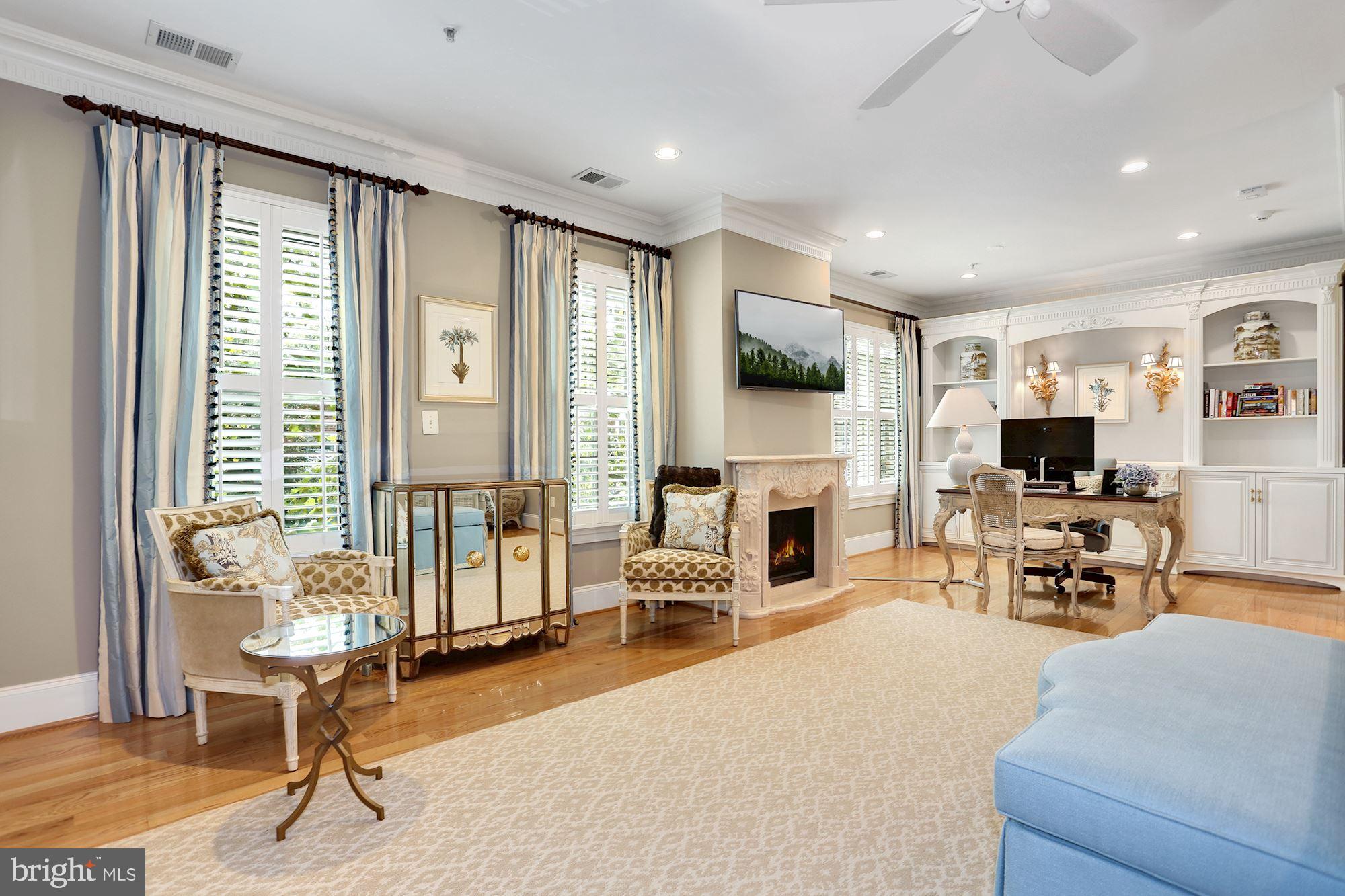 CHATHAM SQUARE - Residential