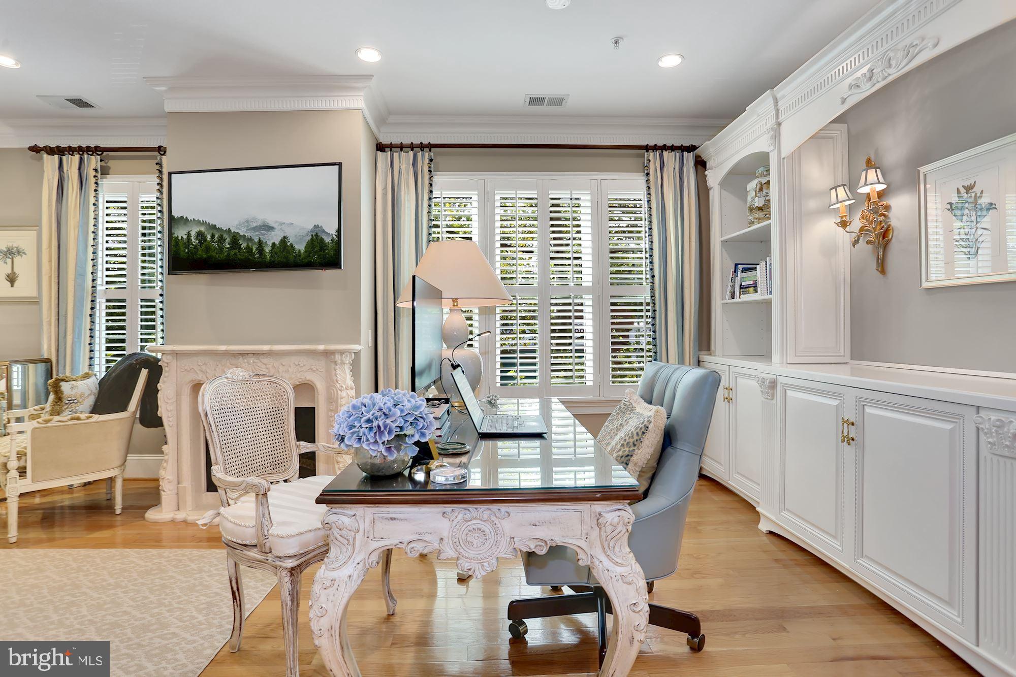 CHATHAM SQUARE - Residential