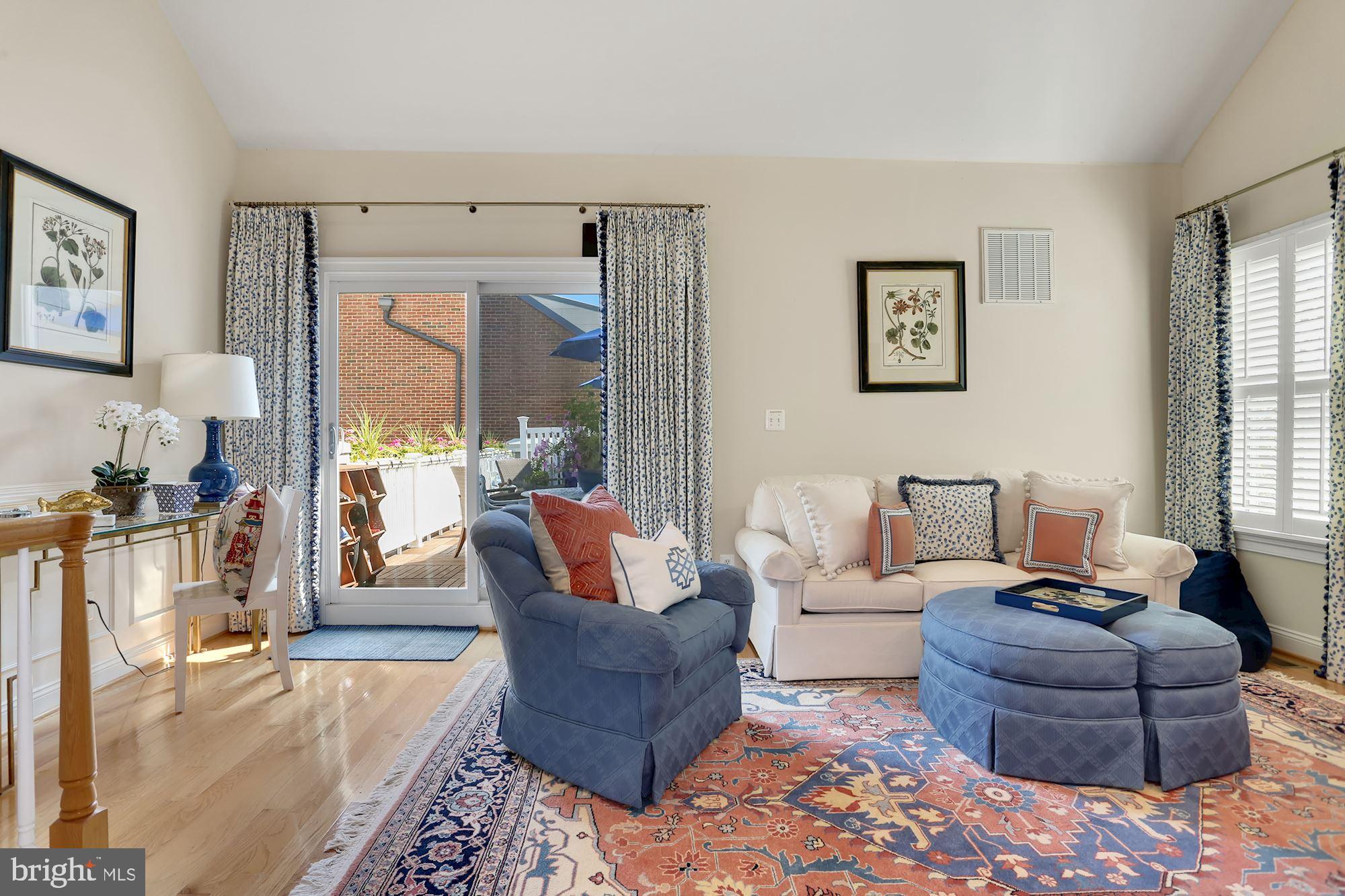 CHATHAM SQUARE - Residential