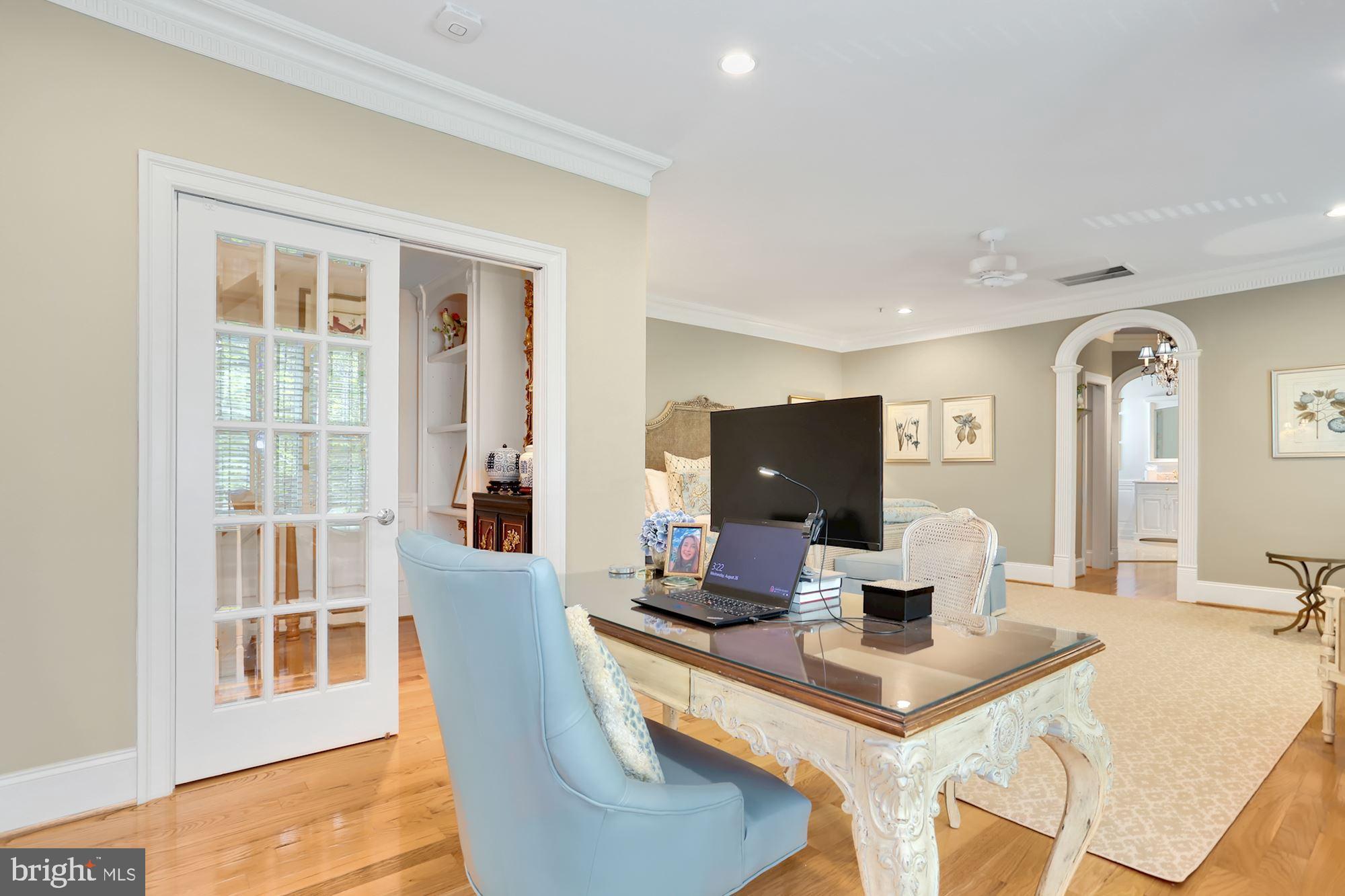 CHATHAM SQUARE - Residential