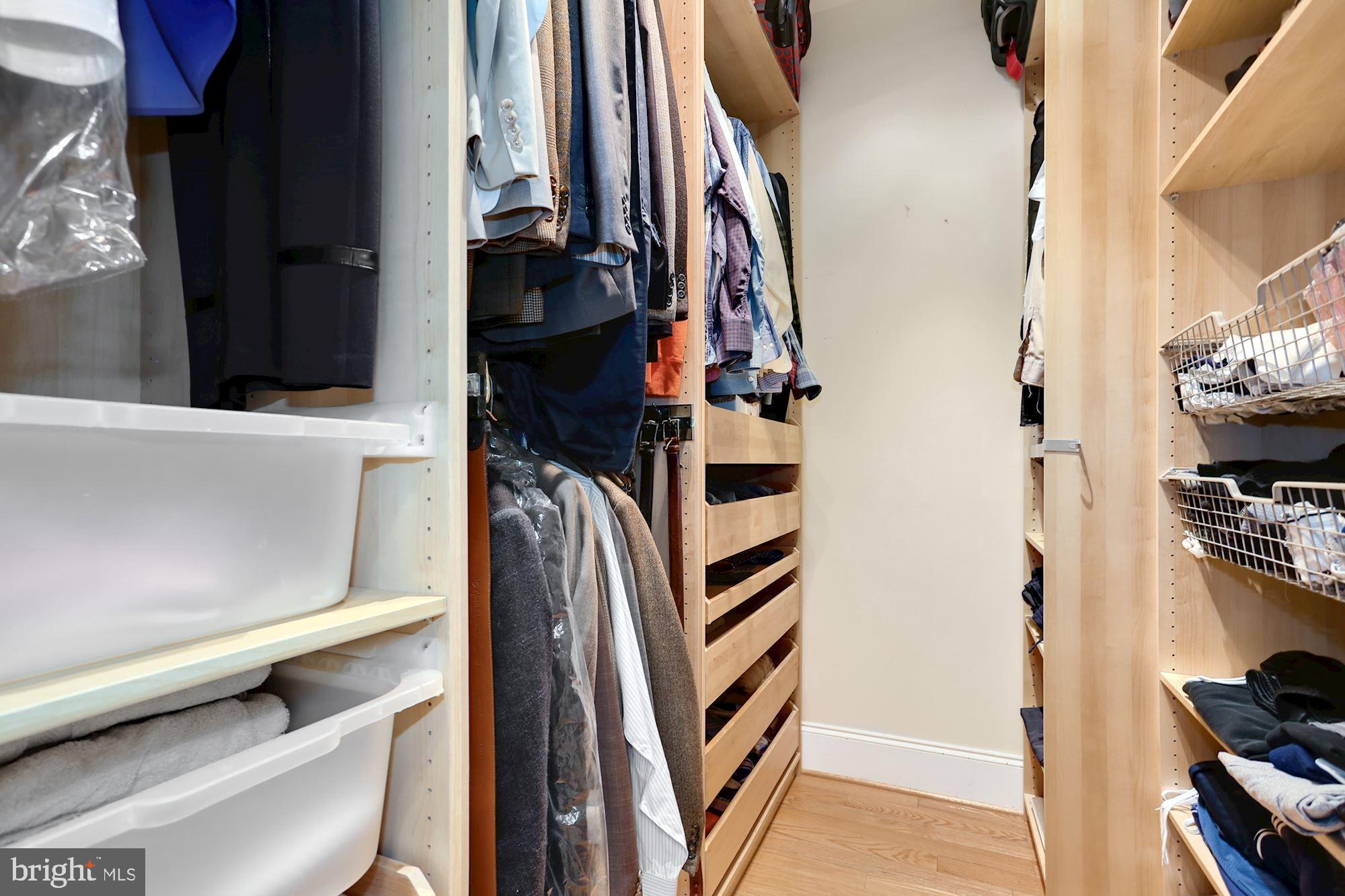 CHATHAM SQUARE - Residential