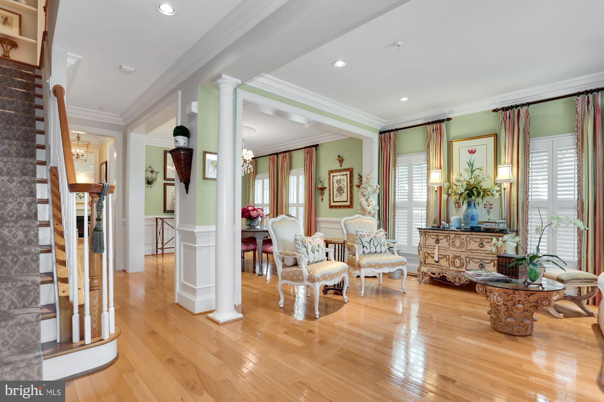 CHATHAM SQUARE - Residential