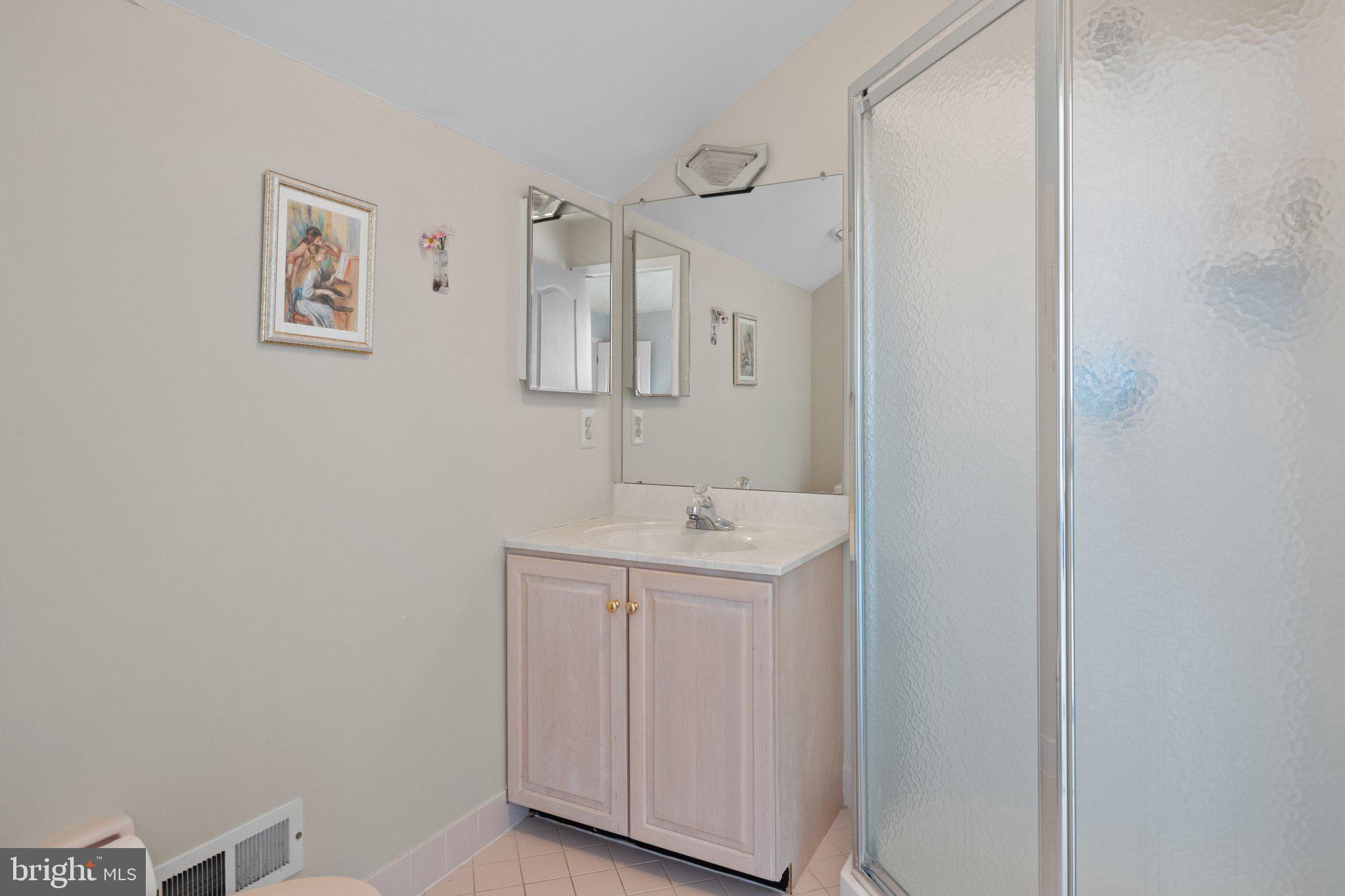 YARDLEY ESTS - Residential