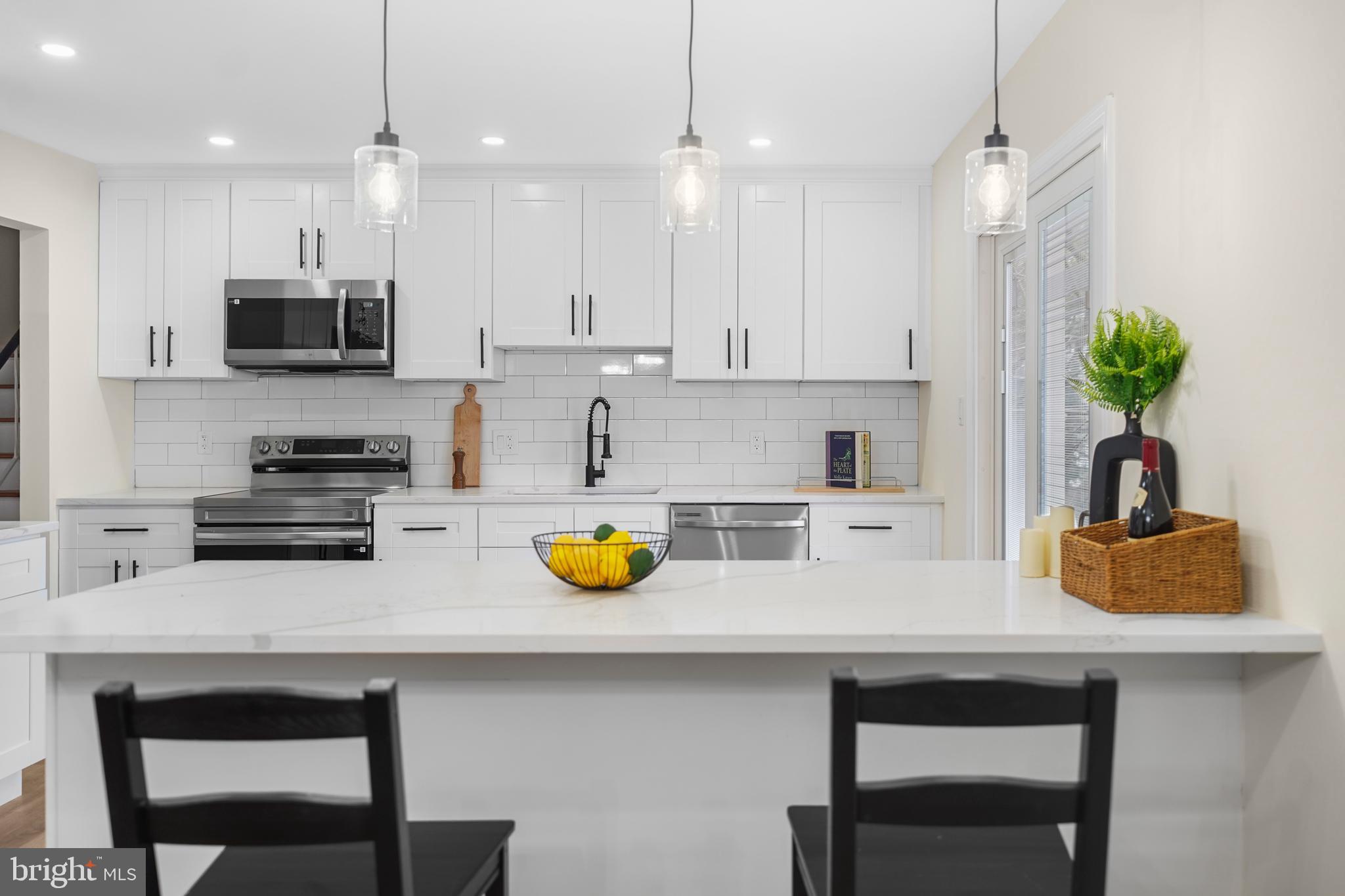 1705 CRESTVIEW DRIVE