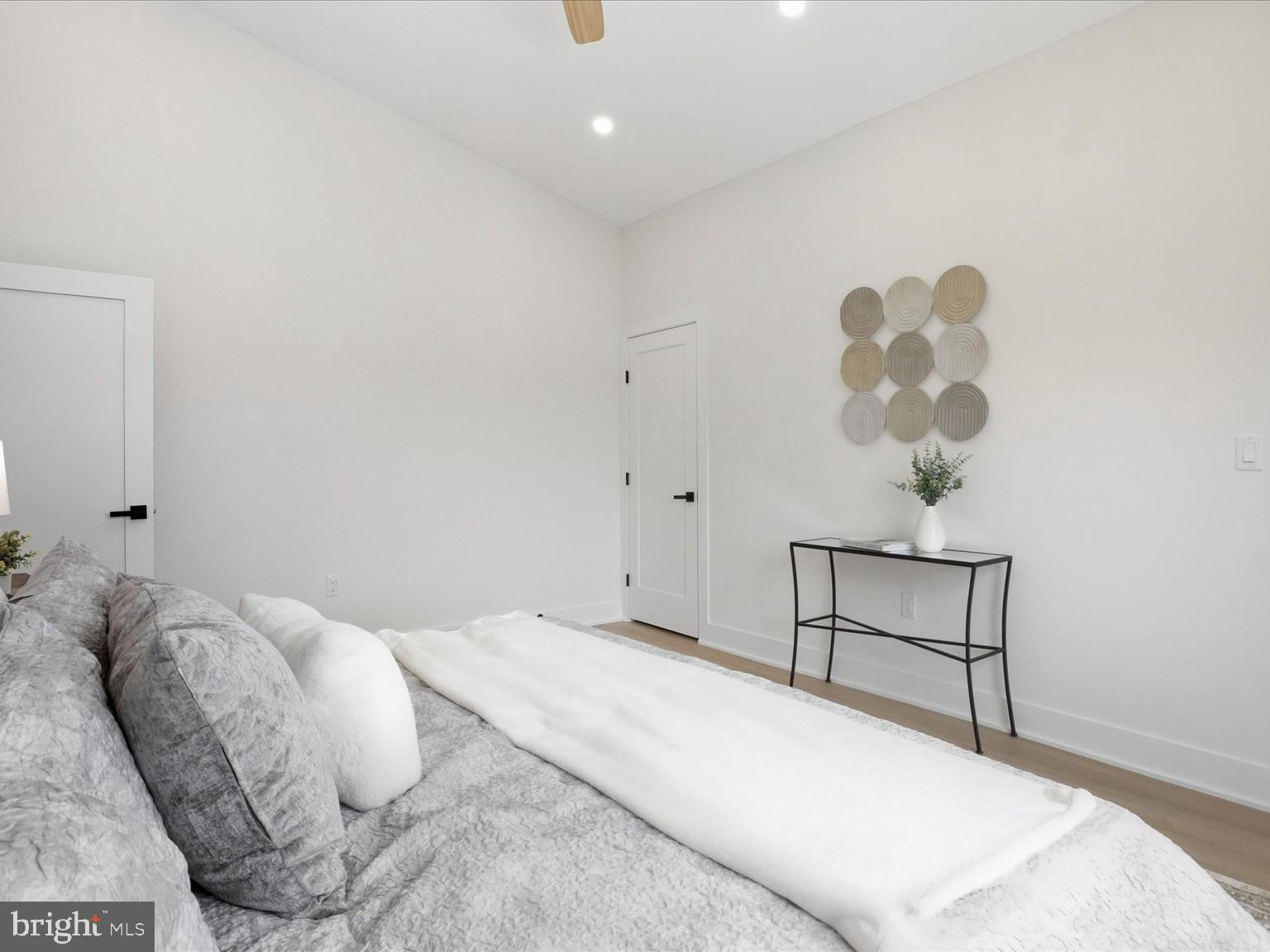 DUNN LORING WOODS - Residential