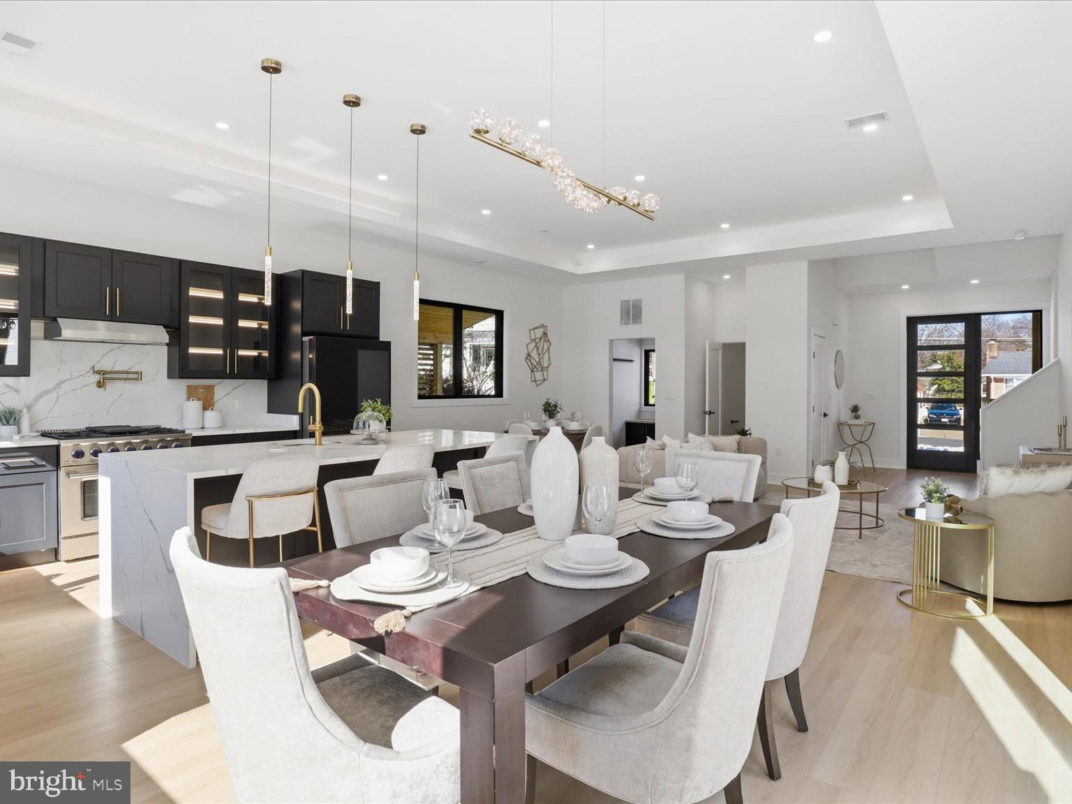 DUNN LORING WOODS - Residential