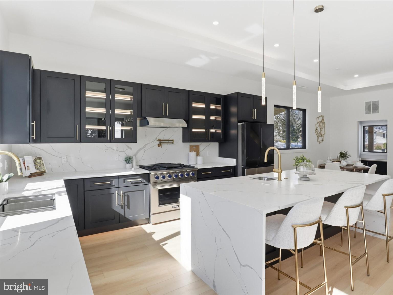 DUNN LORING WOODS - Residential