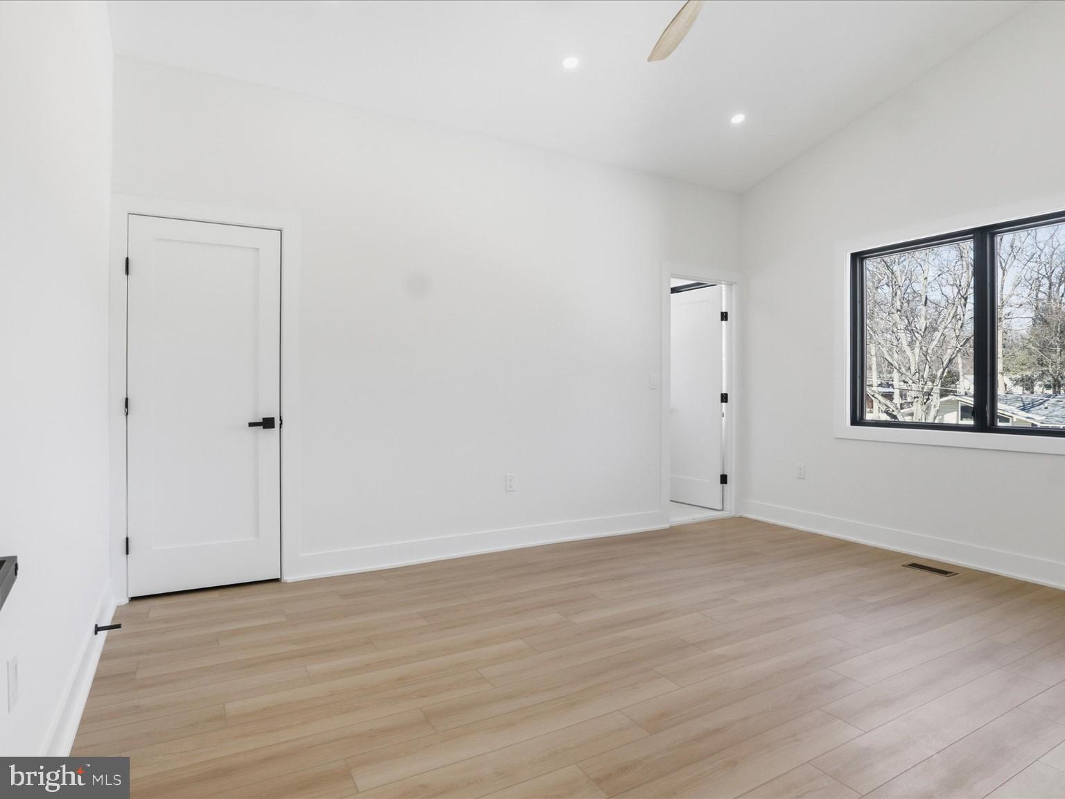 DUNN LORING WOODS - Residential