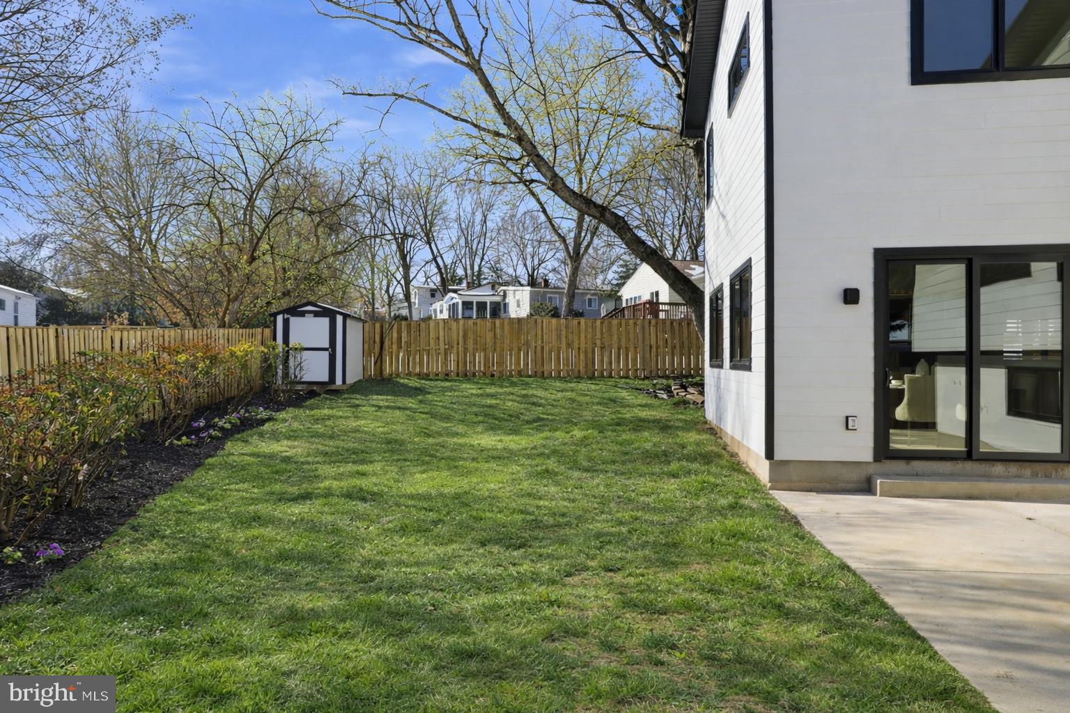 DUNN LORING WOODS - Residential