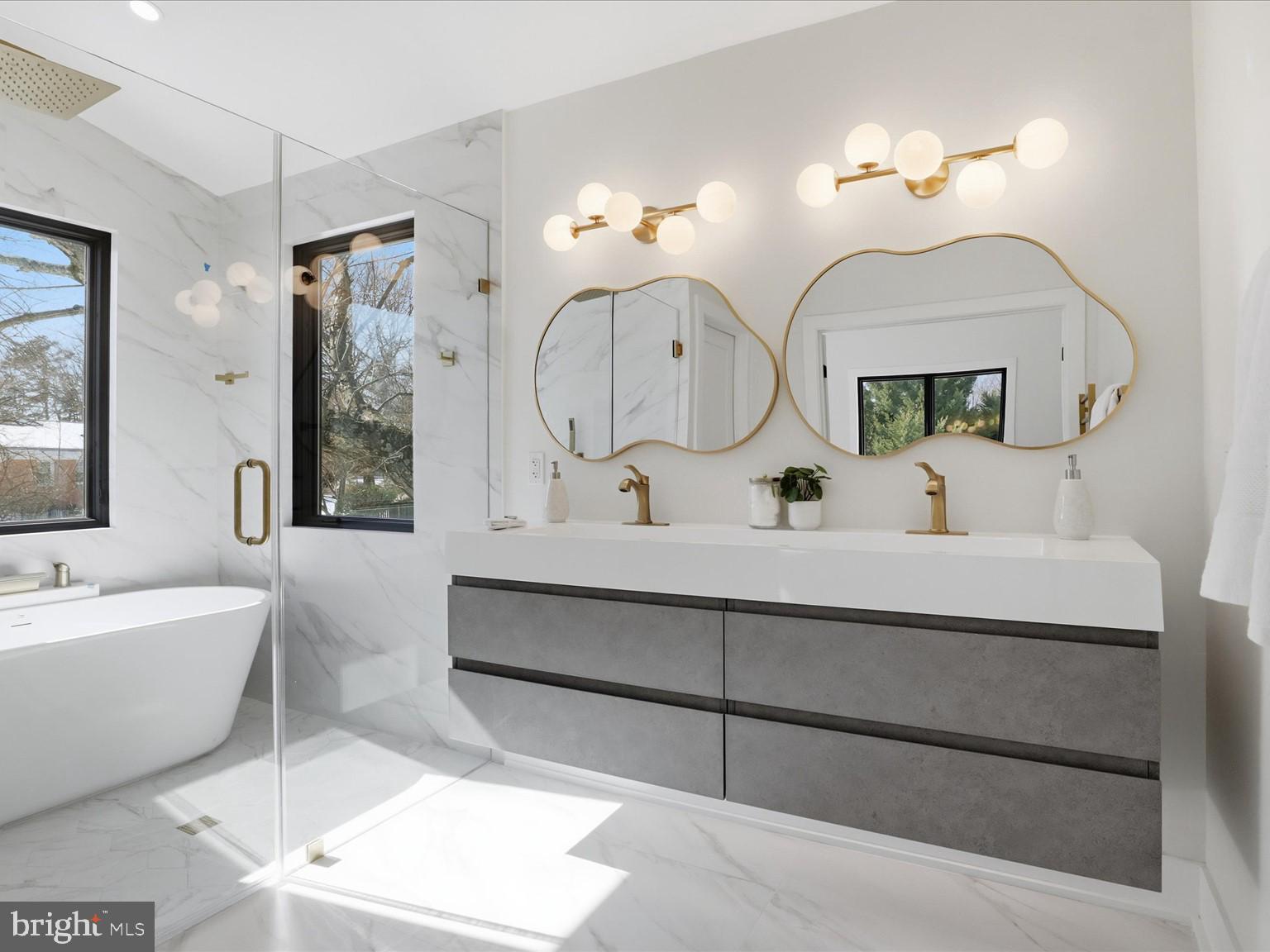 DUNN LORING WOODS - Residential