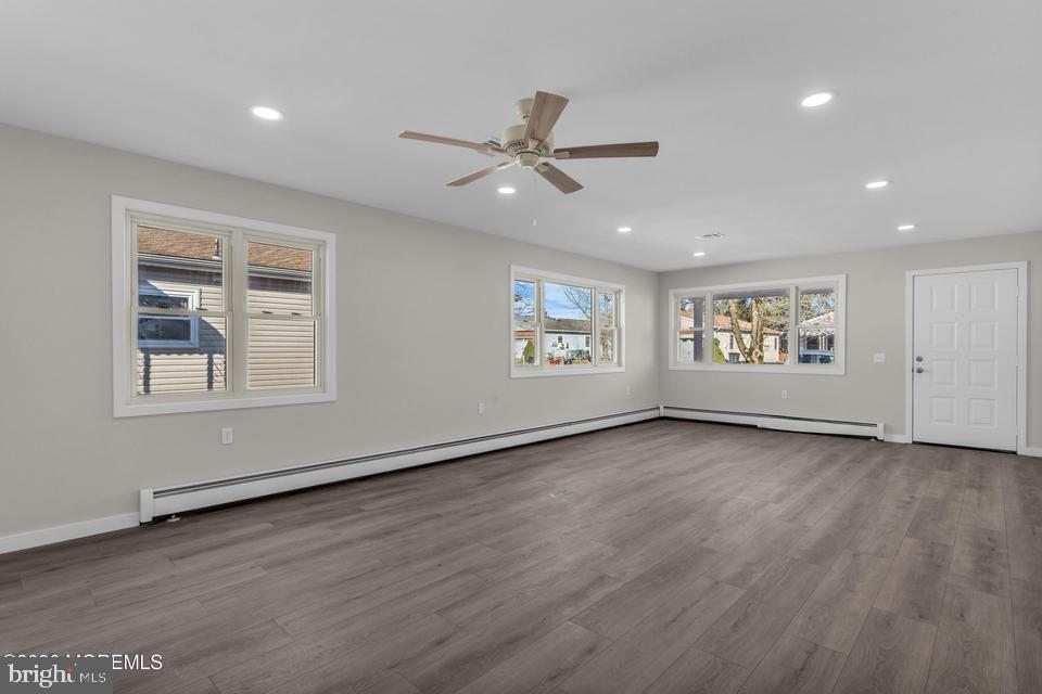 127 FREEPORT BOULEVARD