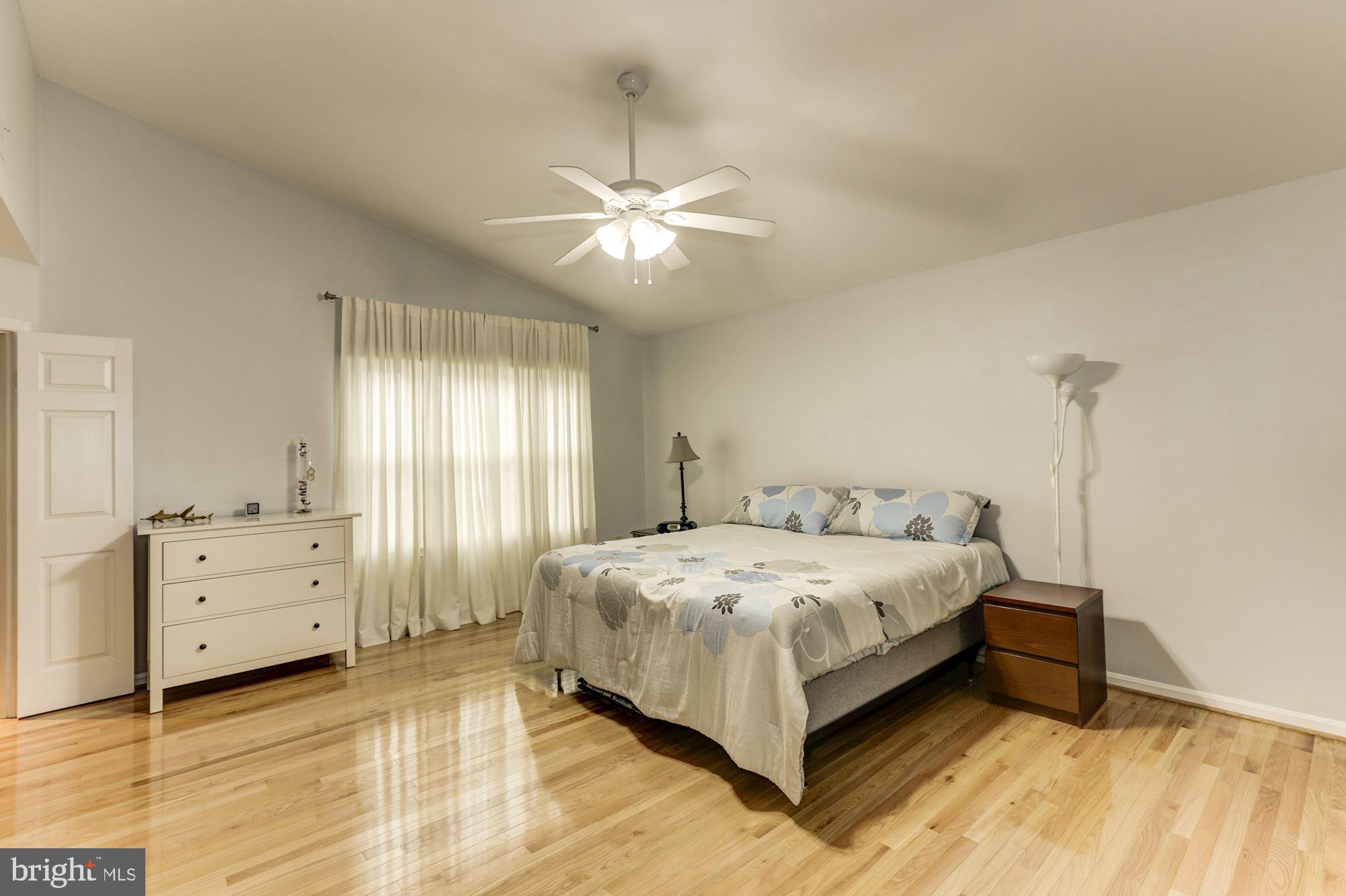 GREAT OAK - Residential