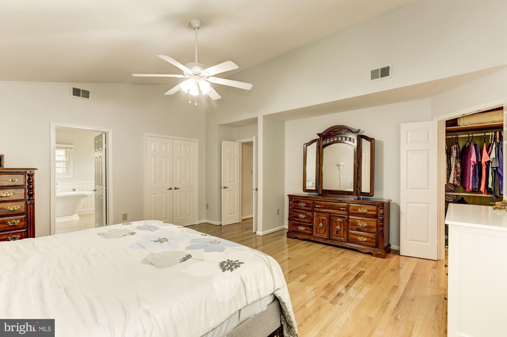 GREAT OAK - Residential