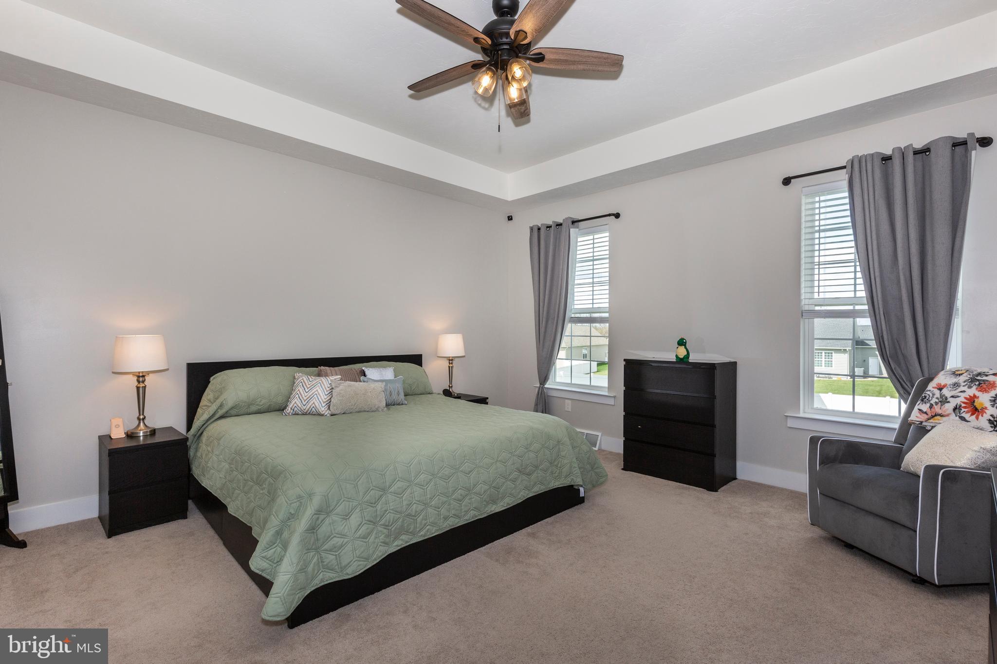 THORNBURY HUNT - Residential