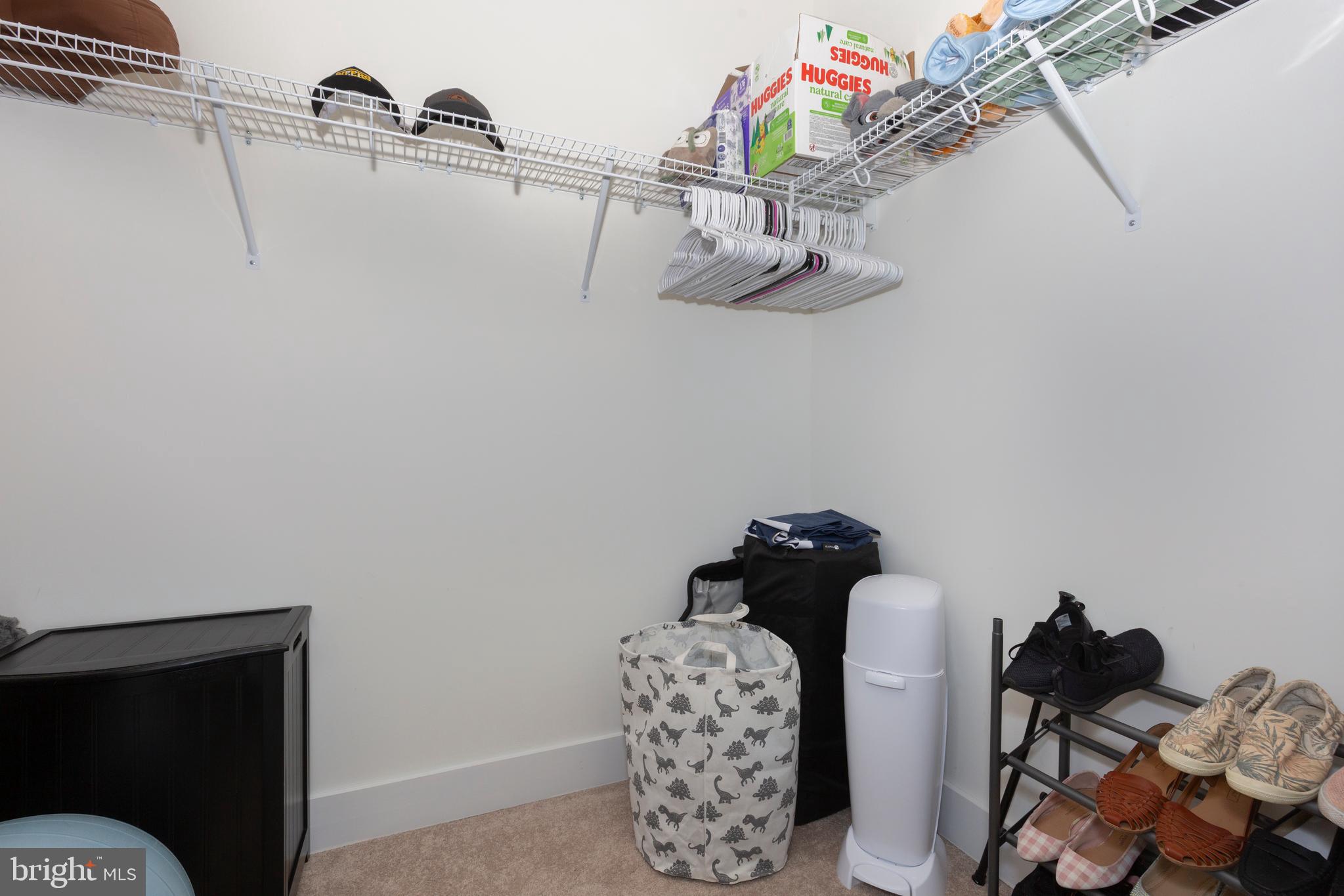 THORNBURY HUNT - Residential