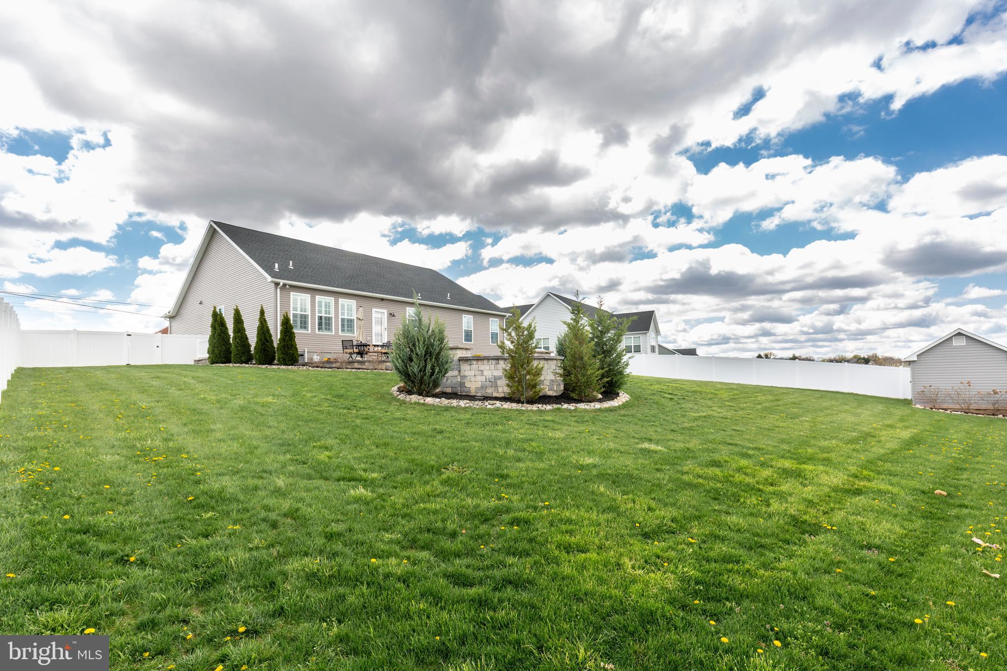 THORNBURY HUNT - Residential