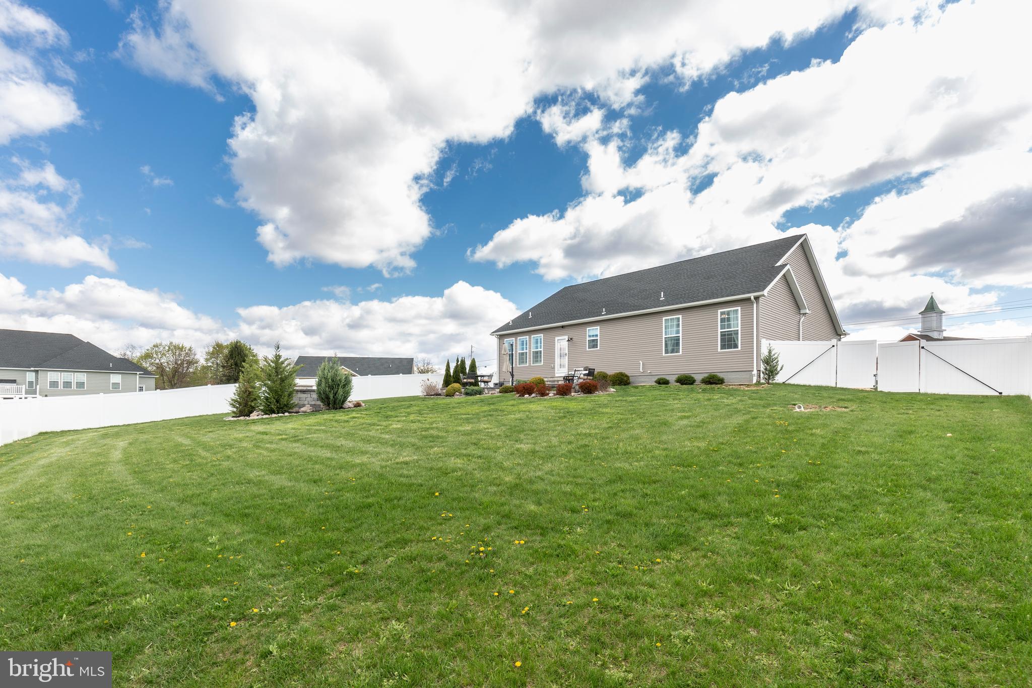 THORNBURY HUNT - Residential