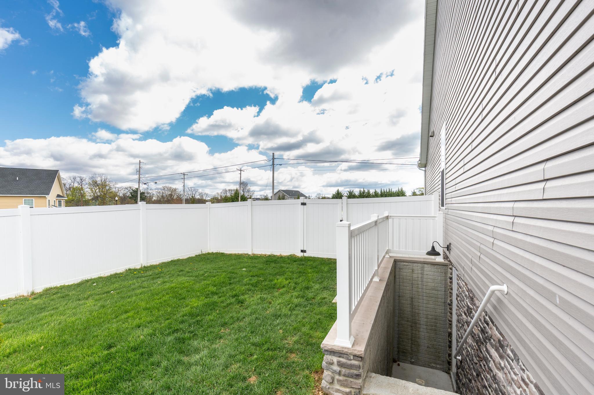 THORNBURY HUNT - Residential