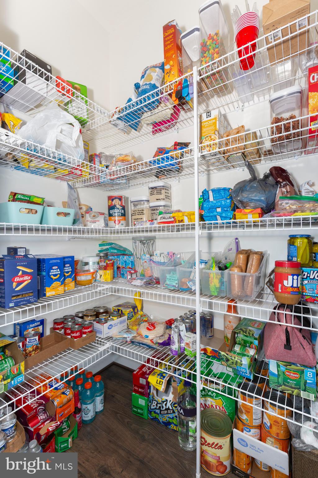 THORNBURY HUNT - Residential