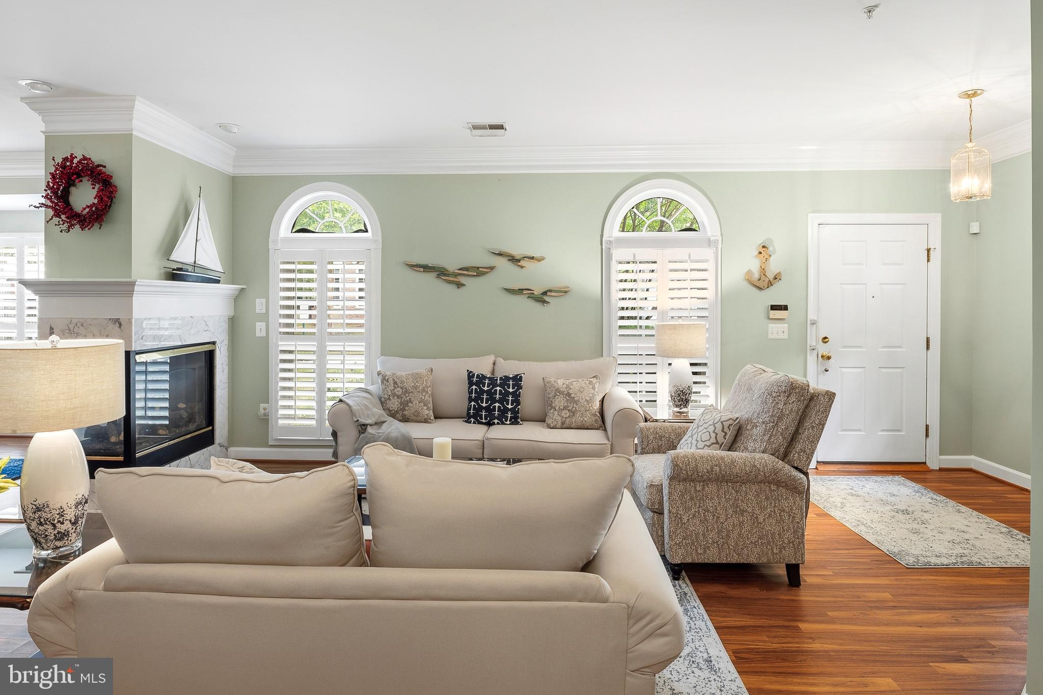 338 HAMLET CIRCLE