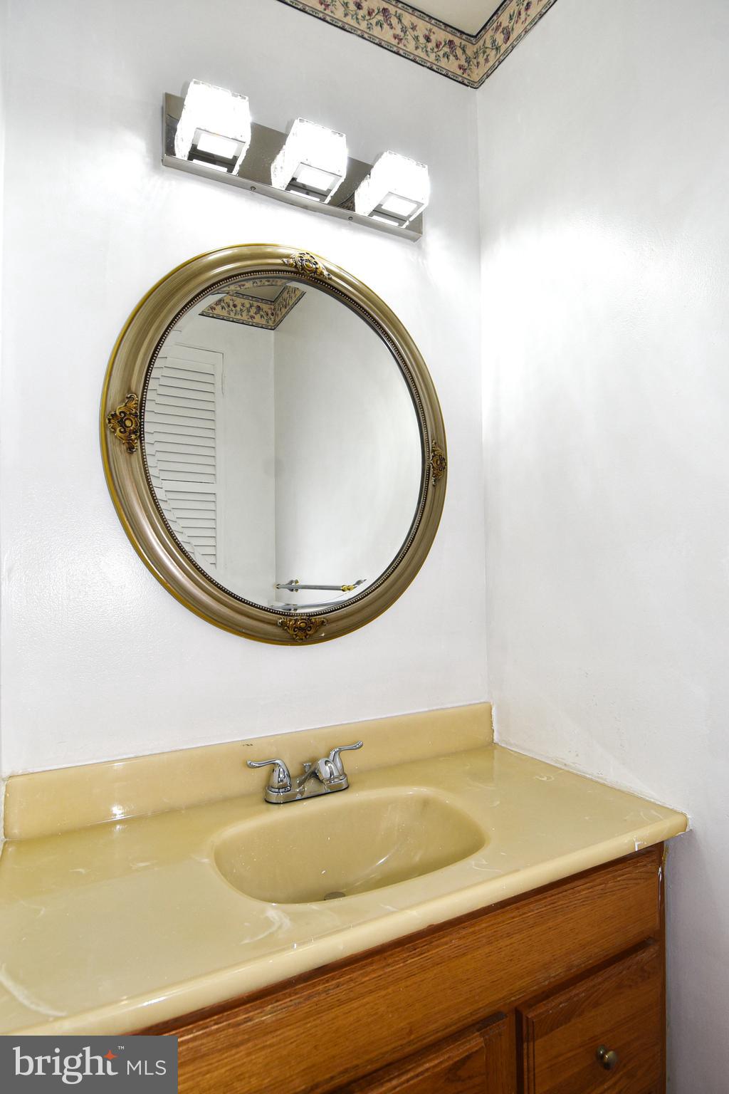 LAYHILL VILLAGE EAST - Residential