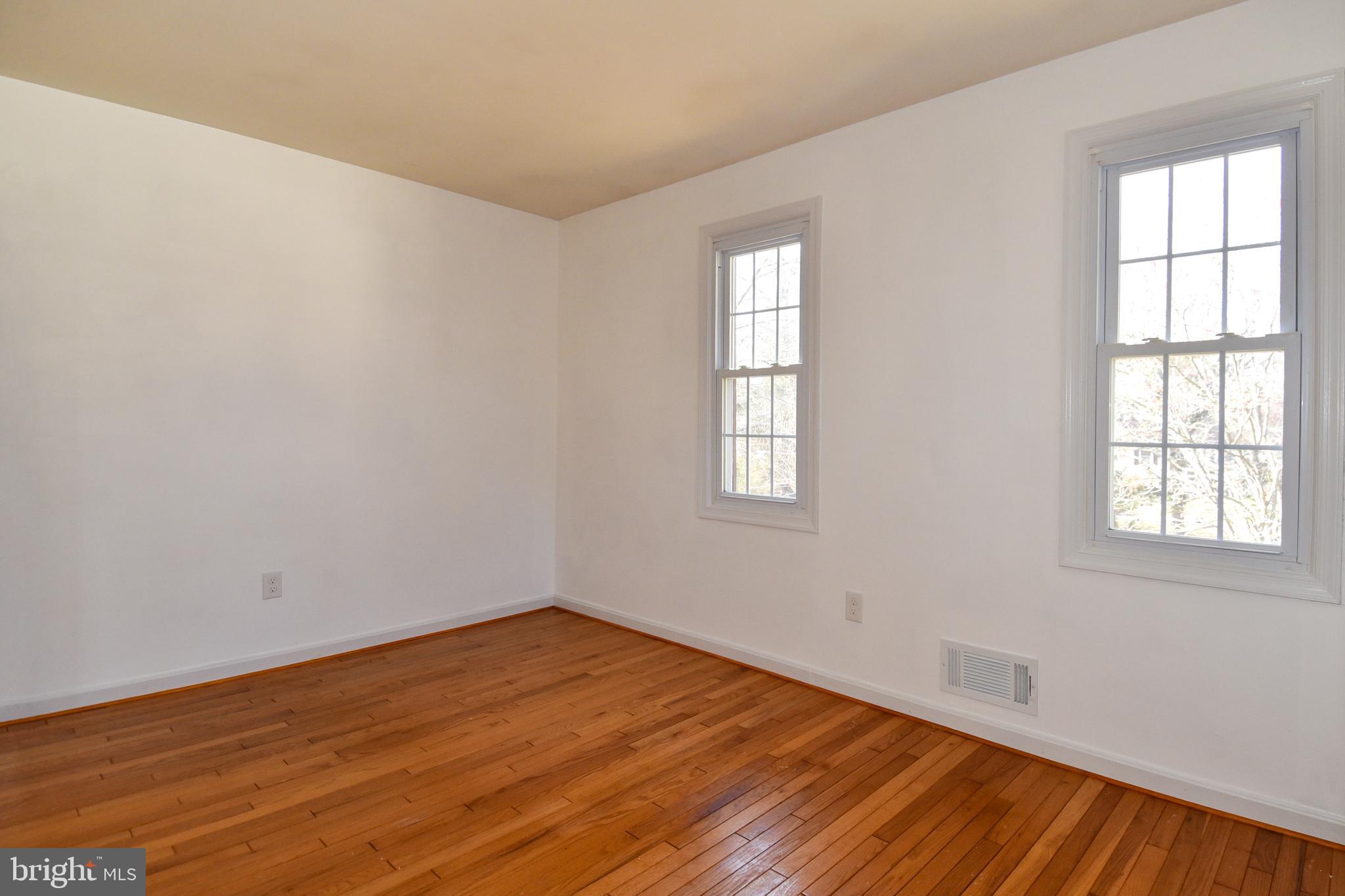 LAYHILL VILLAGE EAST - Residential