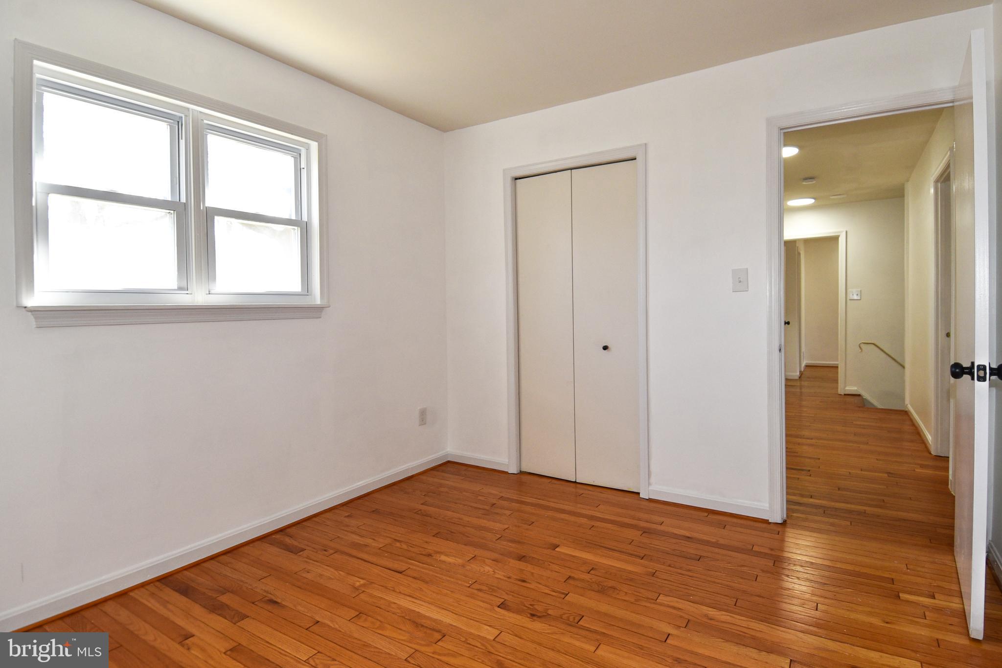 LAYHILL VILLAGE EAST - Residential