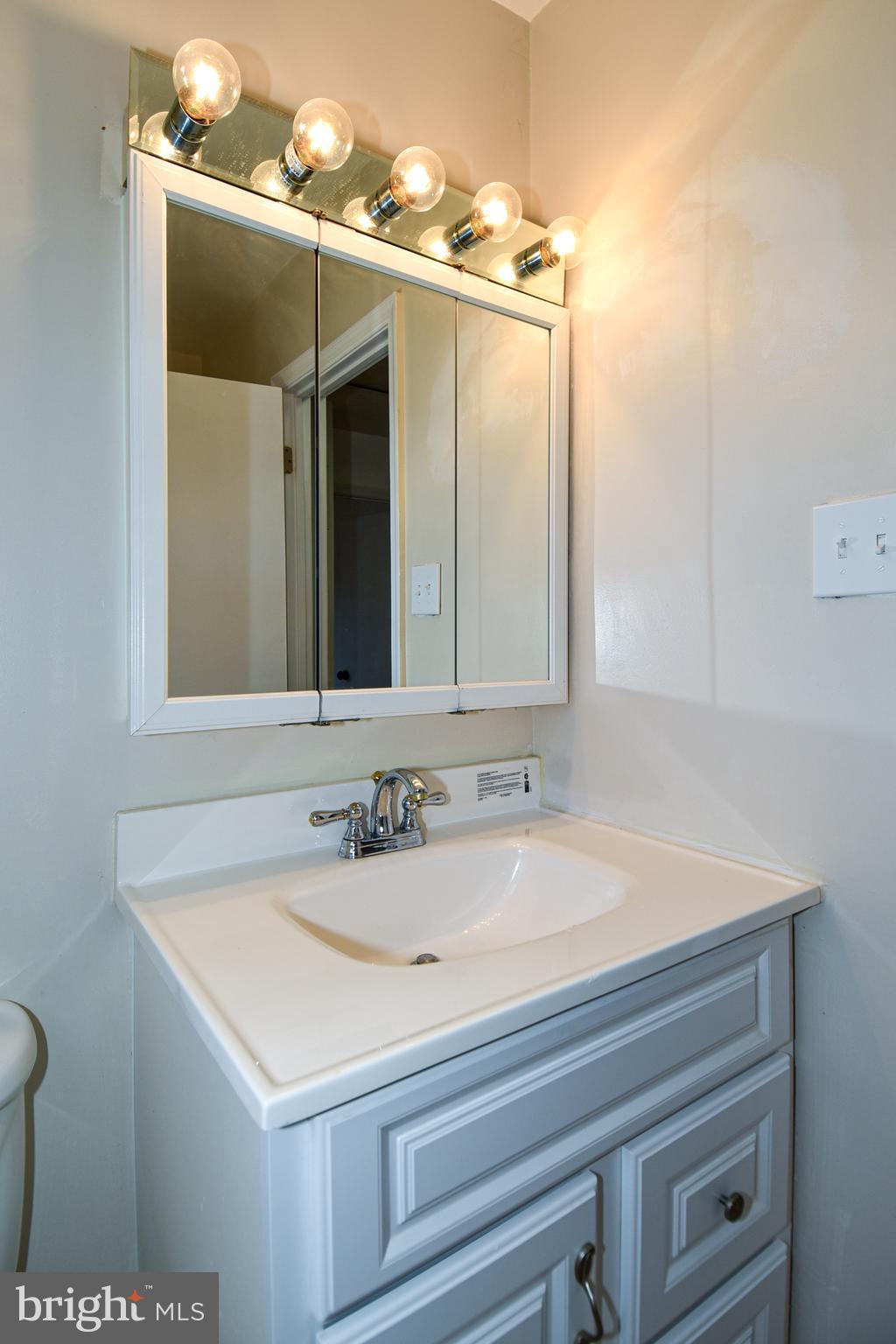 LAYHILL VILLAGE EAST - Residential