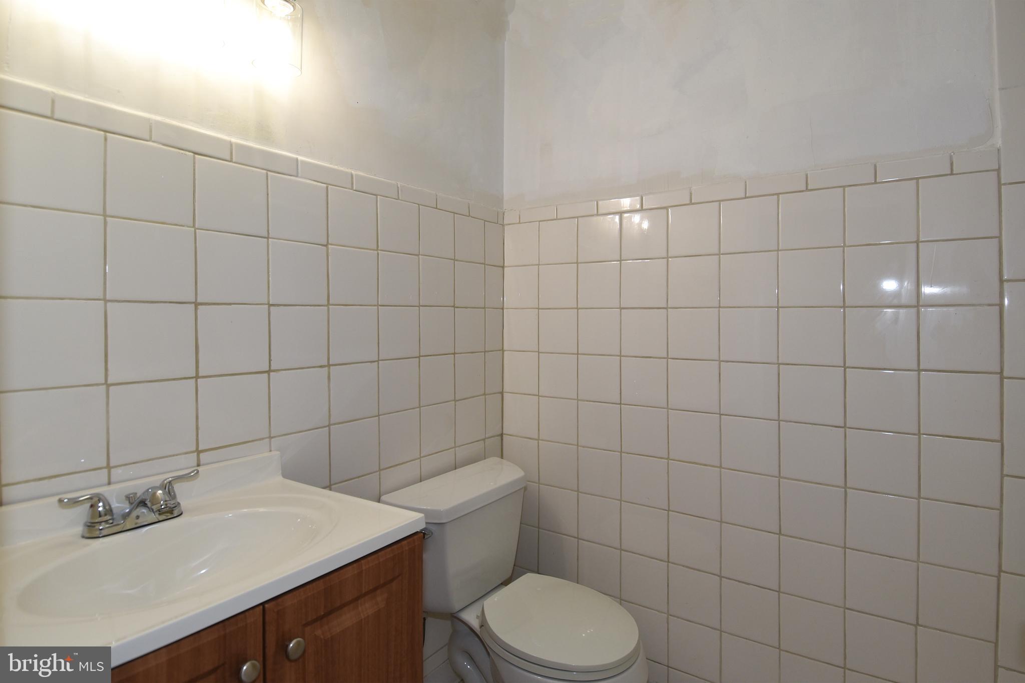 LAYHILL VILLAGE EAST - Residential