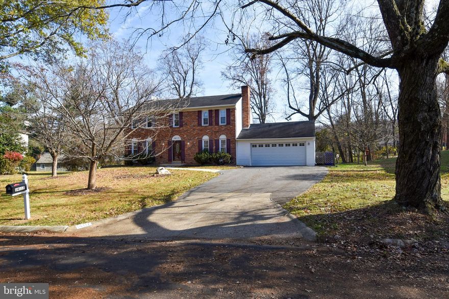 MUST SEE!  5 BEDROOM 3.5 BATH BRICK COLONIAL TOTALING 2,604 SQ FT  ON A .50 ACRE LOT AND SIT IN A CUL-DSE-SAC IN SOUGHT AFTER LAYHILL VILLAGE EAST COMMUNITY! MAIN & UPPER LEVEL HAVE GLEAMING  HARDWOOD FLOORS THROUGHOUT.  MAIN LEVEL LIVING & DINING ROOM WINDOWS BRING IN THE NATURAL SUNLIGHT.  KITCHEN ACCESS TO DINING & BREAKFAST ROOM.  FAMILY ROOM HAS WOODBURNING FIREPLACE.  BREAKFAST ROOM HAS SLIDER DOOR WITH ACCESS TO HUGE NEW REAR DECK & DOOR W/ ACCESS TO 2 CAR GARAGE!  UPPER LEVEL HAS PRIMARY EN-SUITE WITH ATTACHED PRIMARY BATHROOM! WALK-IN CLOSET AND ADDITIONAL CLOSET.  HALLWAY BATHROOM WITH TUB SHOWER AND 2 OTHER SPACIOUS BEDROOMS W/ EXTRA CLOSET SPACE.  LOWER LEVEL HAS LARGE RECREATIONAL ROOM THAT WRAPS AROUND TO THE SLIDER DOOR W/ ACCESS TO EXTERIOR REAR YARD! 4TH BEDROOM OR OFFICE WITH EXTRA CLOSETS AND BATHROOM WITH STALL SHOWER!  SHED IN BACK GREAT FOR STORAGE!